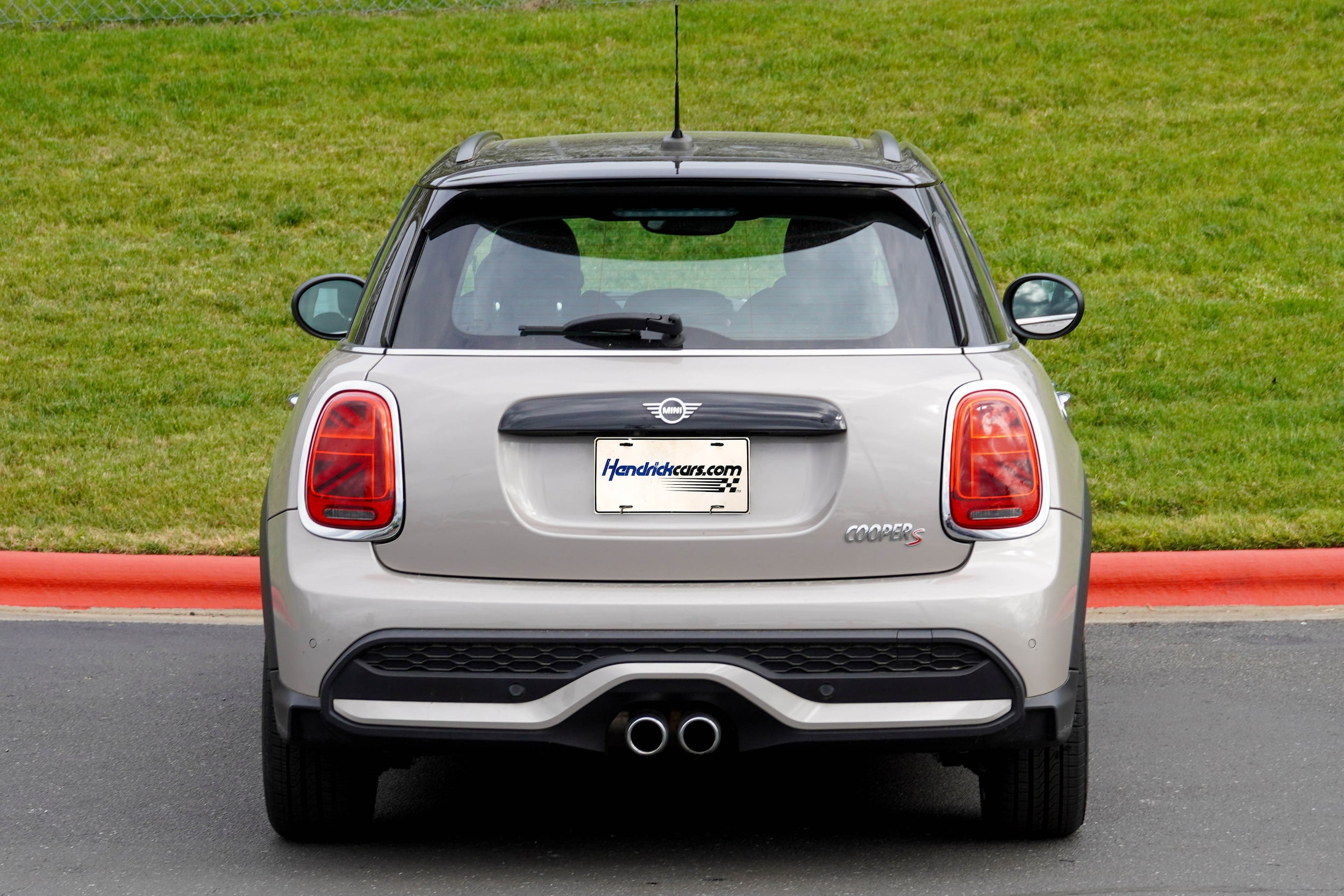 2024 MINI Hardtop 4 Door Cooper S photo 6