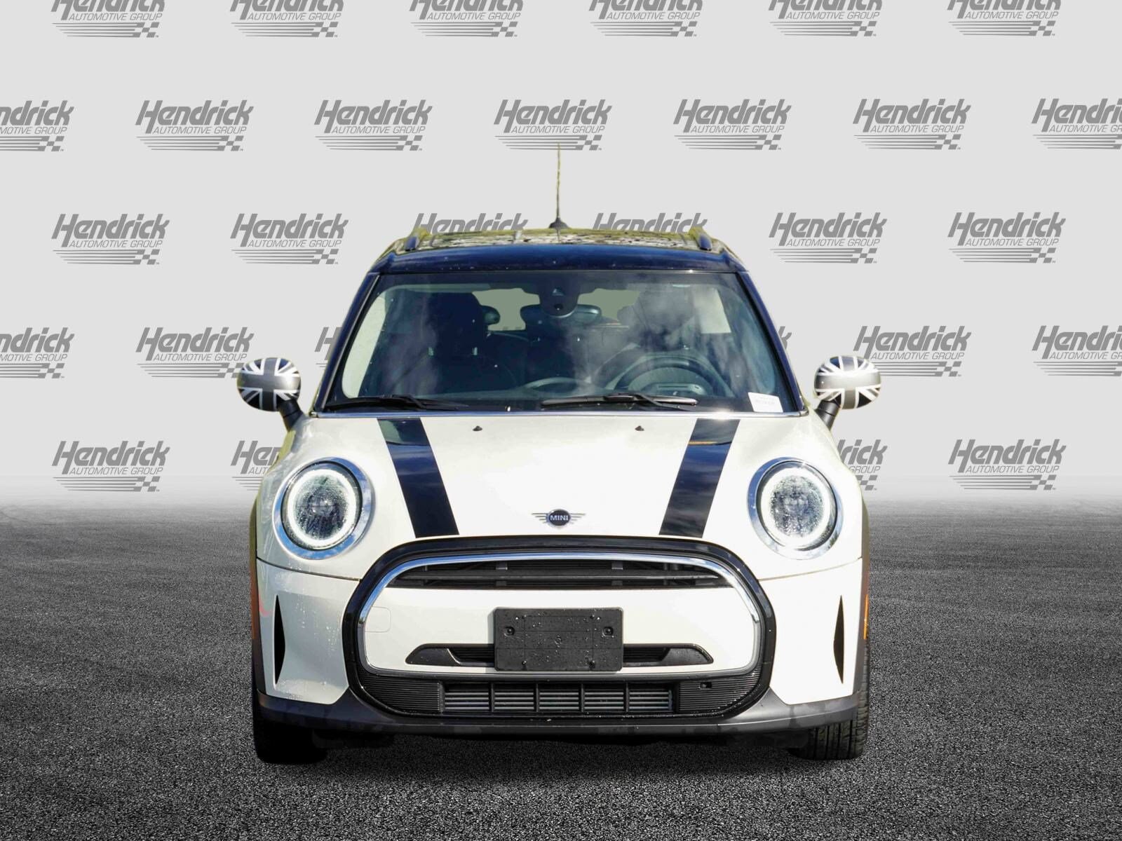 2023 Mini Cooper 4 Door Hardtop photo 3