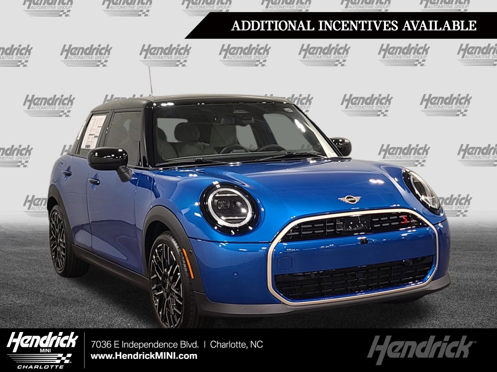 2026 MINI Hardtop Cooper S's photo