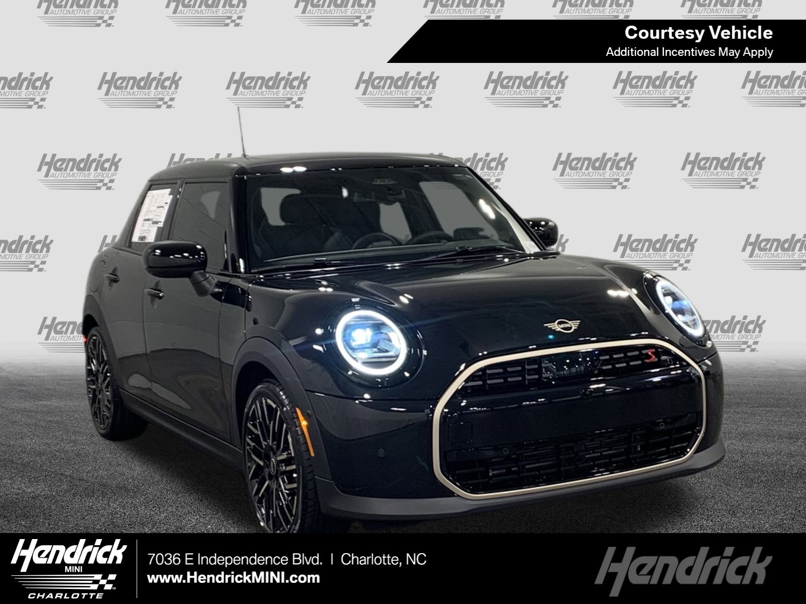 2026 MINI Hardtop Cooper S's photo