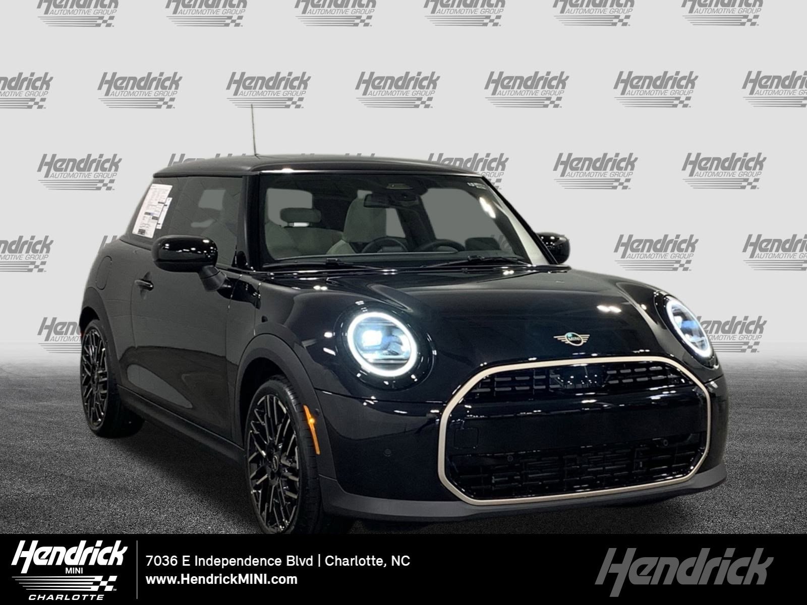 2026 MINI Hardtop 2 Door's photo