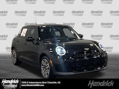 2025 MINI Hardtop 4 Door Signature Plus Hatchback