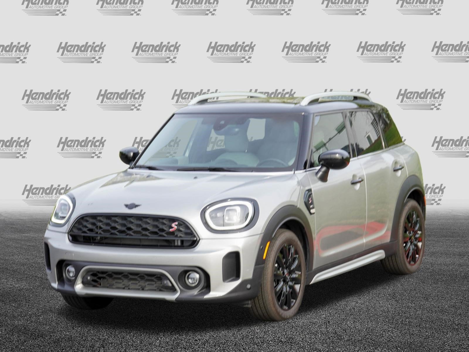 2024 MINI Countryman Cooper S photo 4