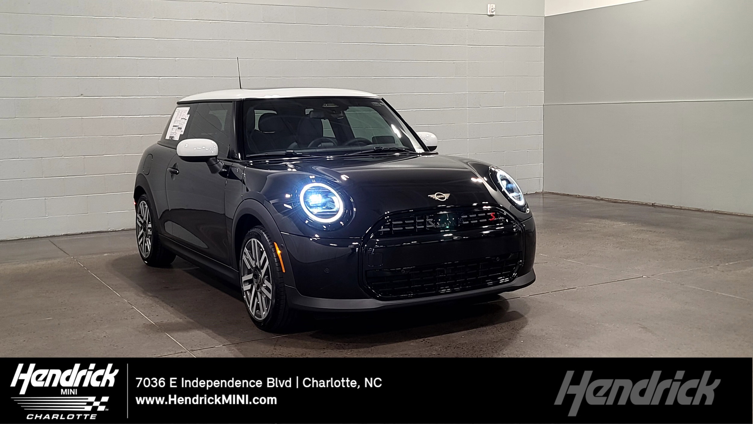 2026 MINI Hardtop 2 Door S's photo