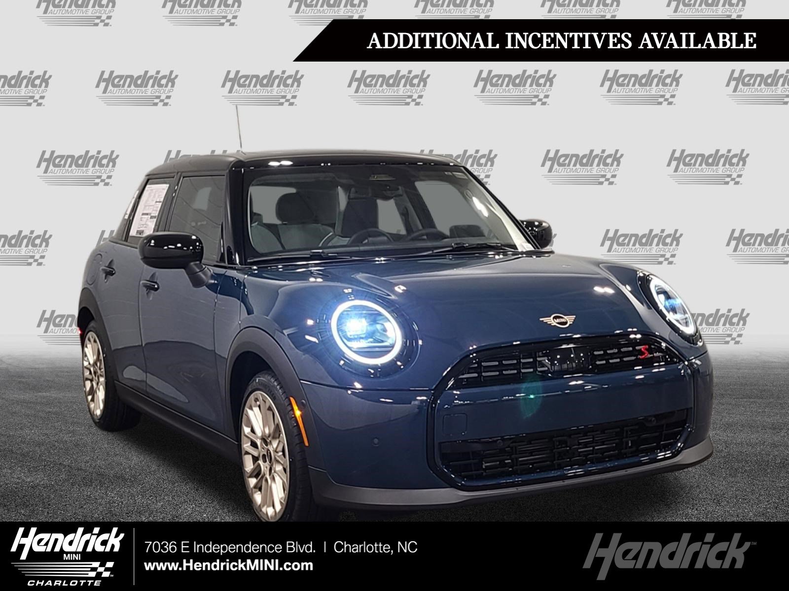 2026 MINI Hardtop Cooper S's photo