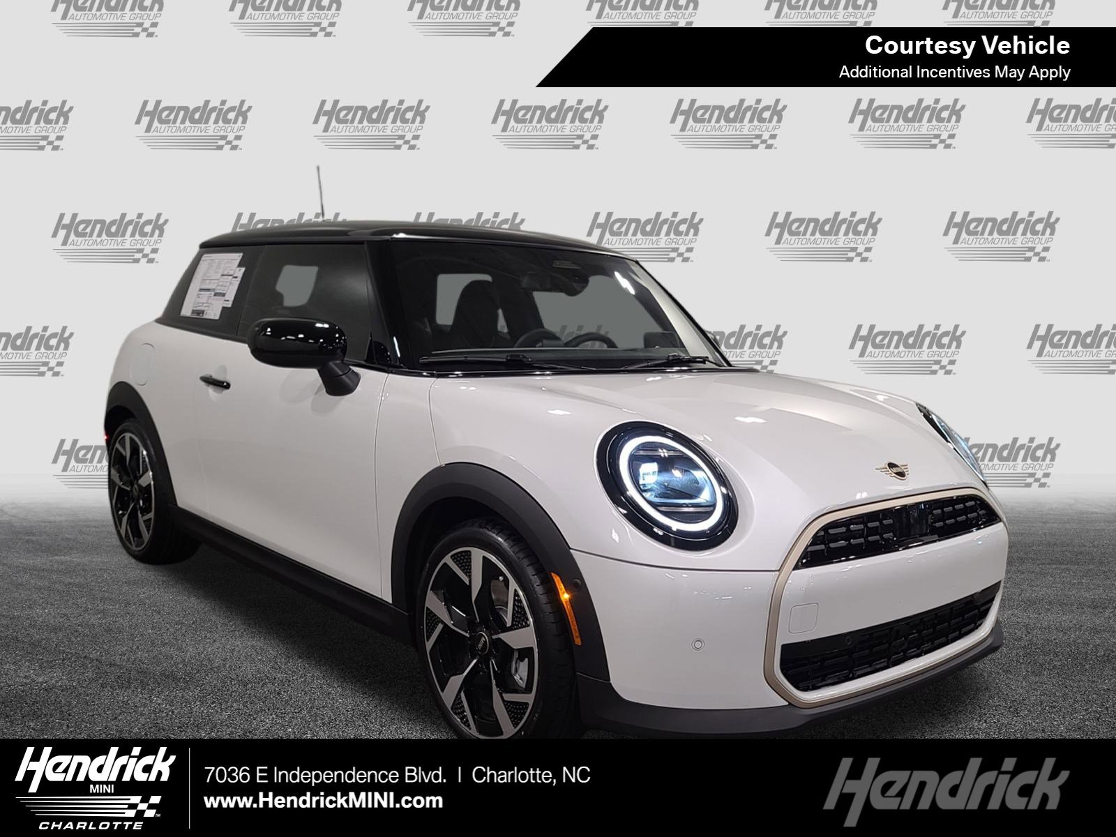 2026 MINI Hardtop's photo
