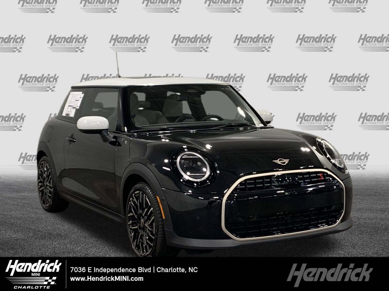 2026 MINI Hardtop 2 Door S's photo