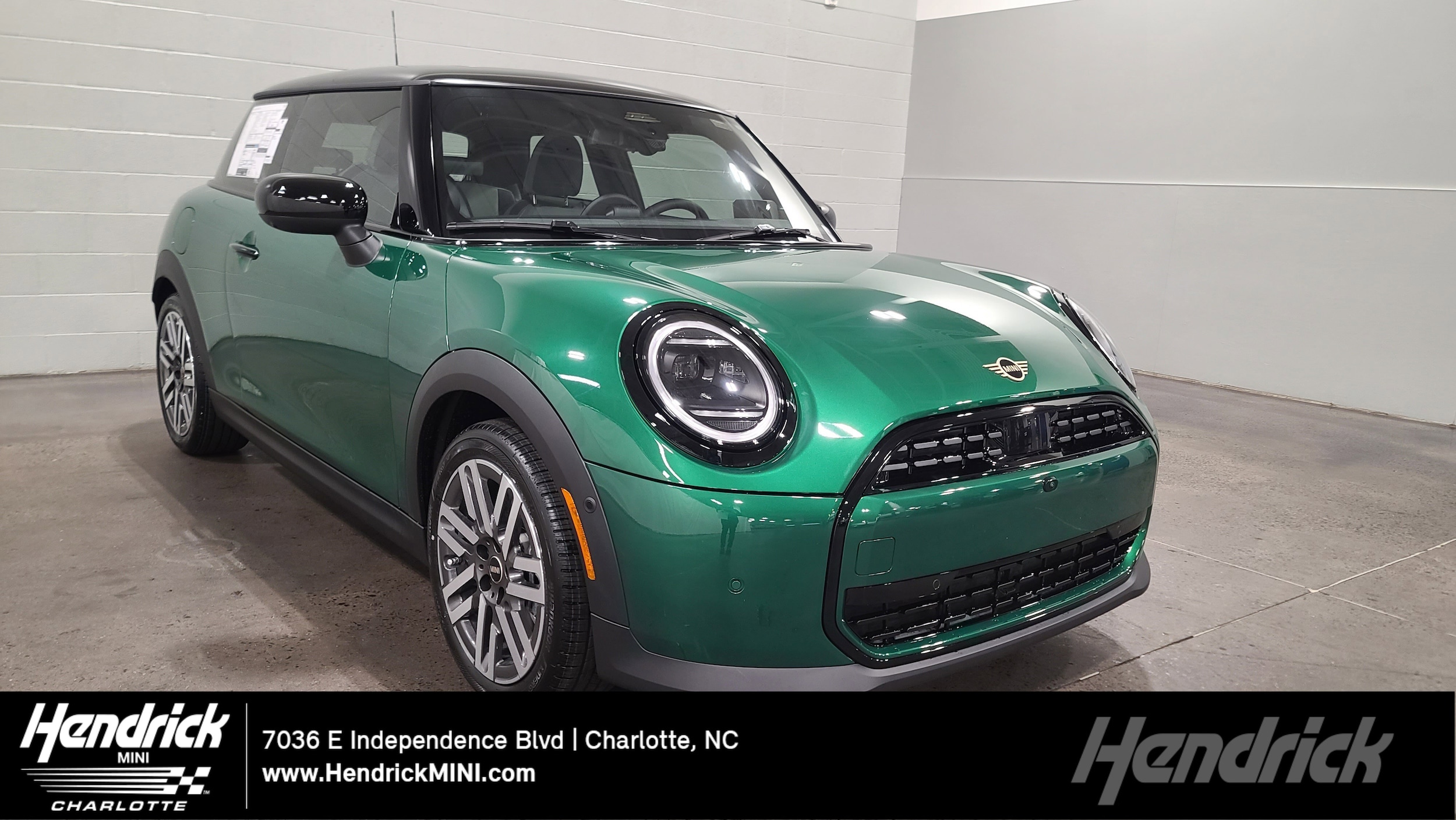 2026 MINI Hardtop 2 Door's photo