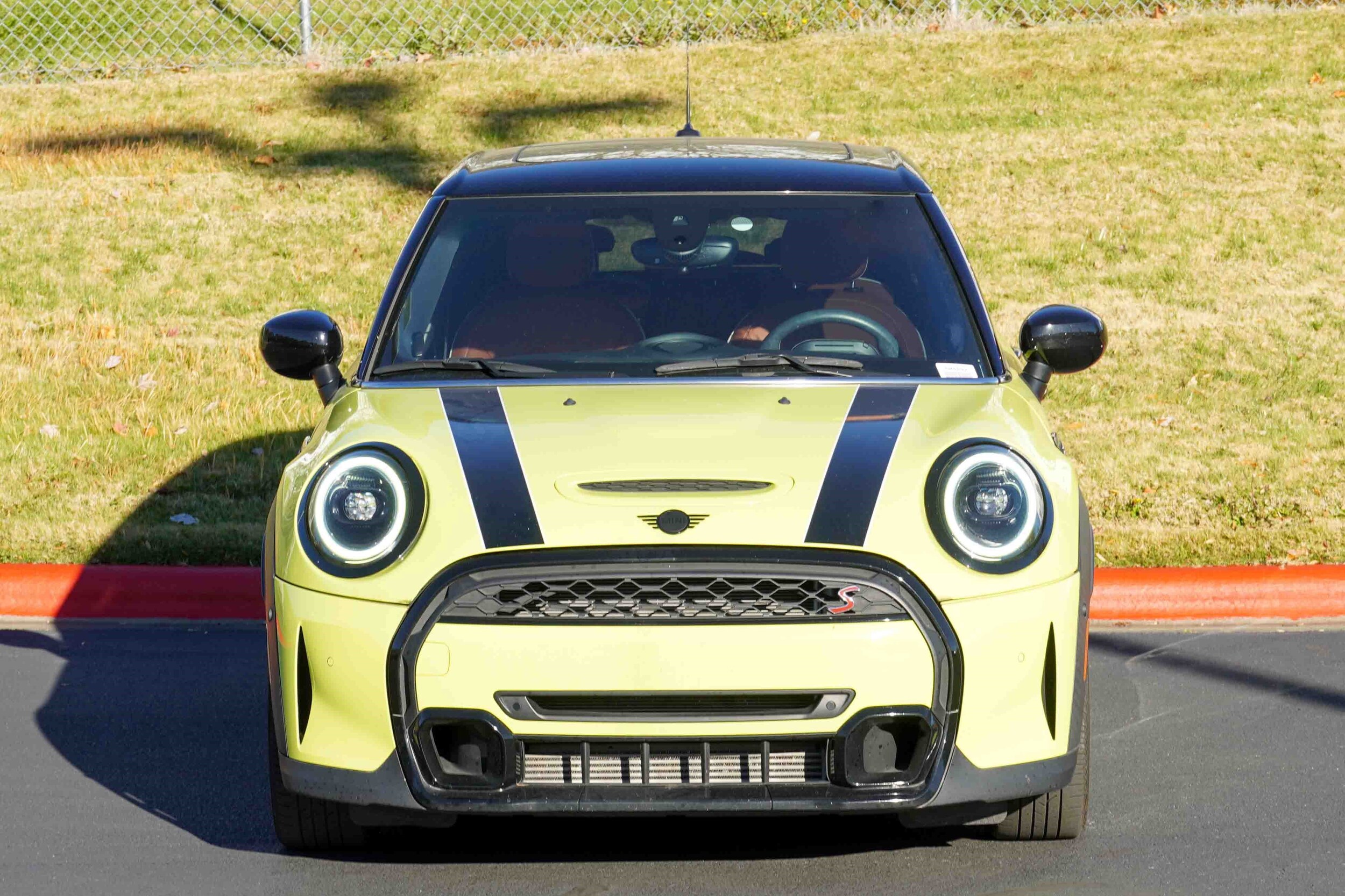 2023 Mini Cooper 4 Door Hardtop S photo 3
