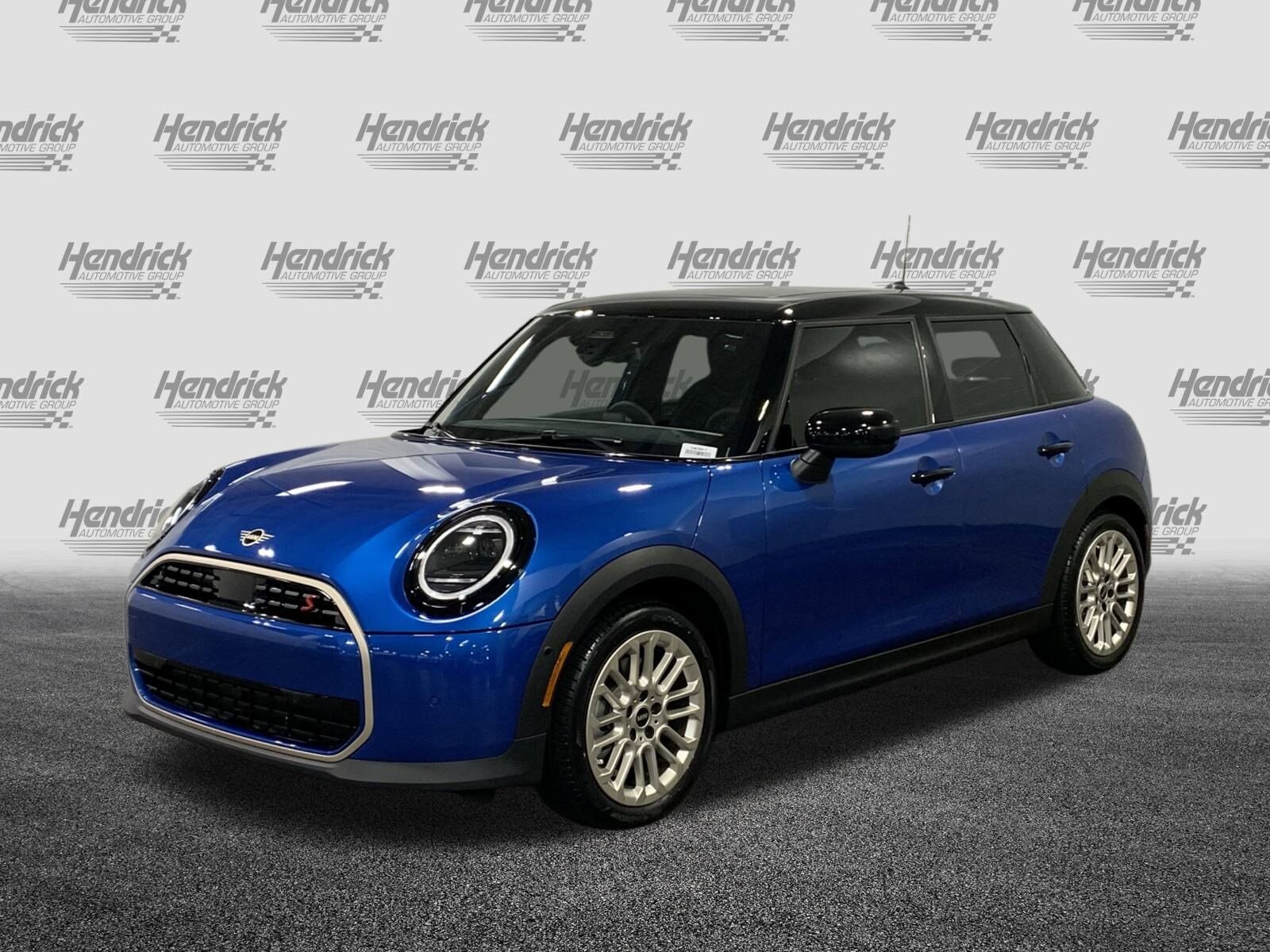 2025 Mini Cooper 4 Door Hardtop S photo 3