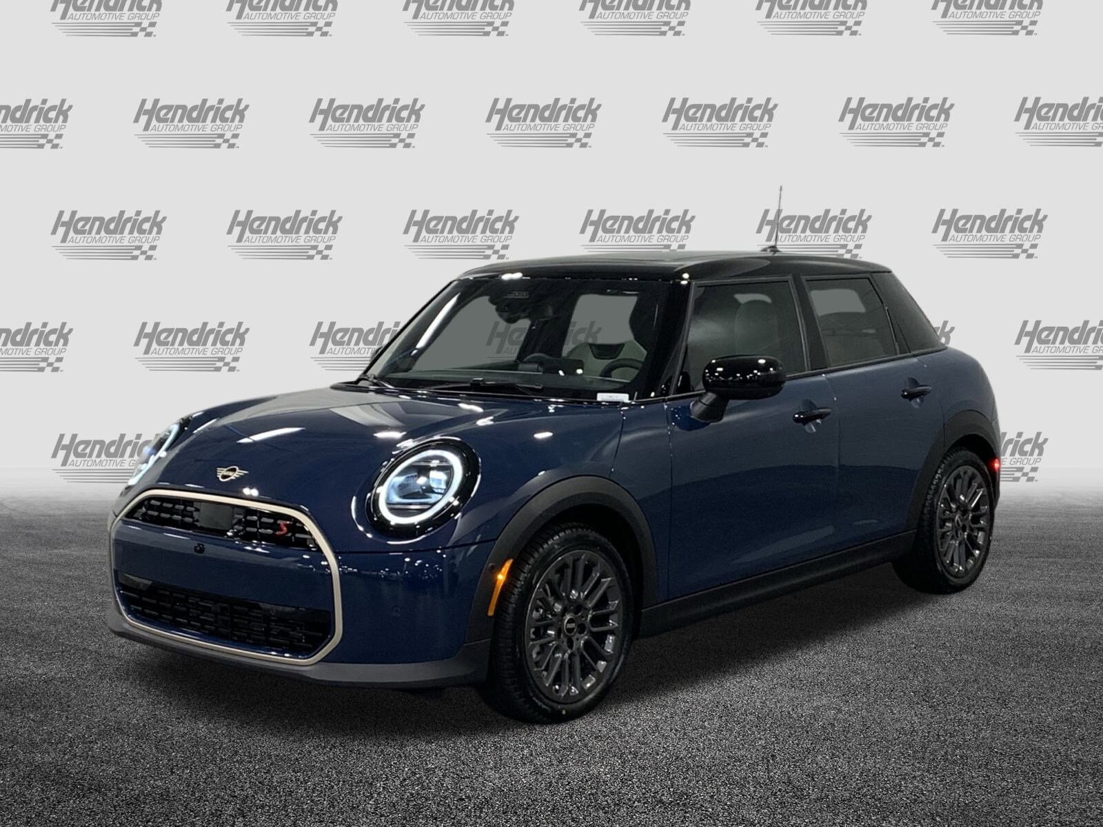 2026 Mini Cooper S Iconic photo 3