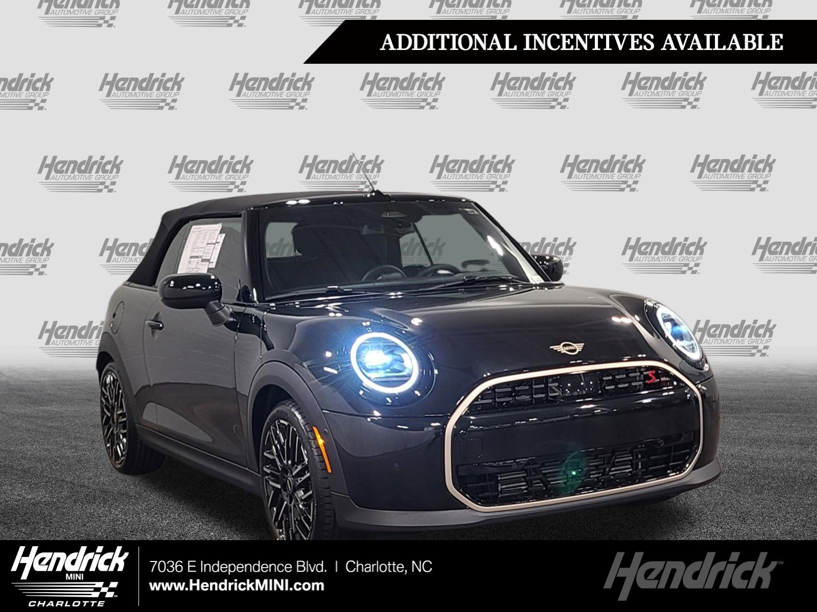 2026 MINI Convertible Cooper S's photo