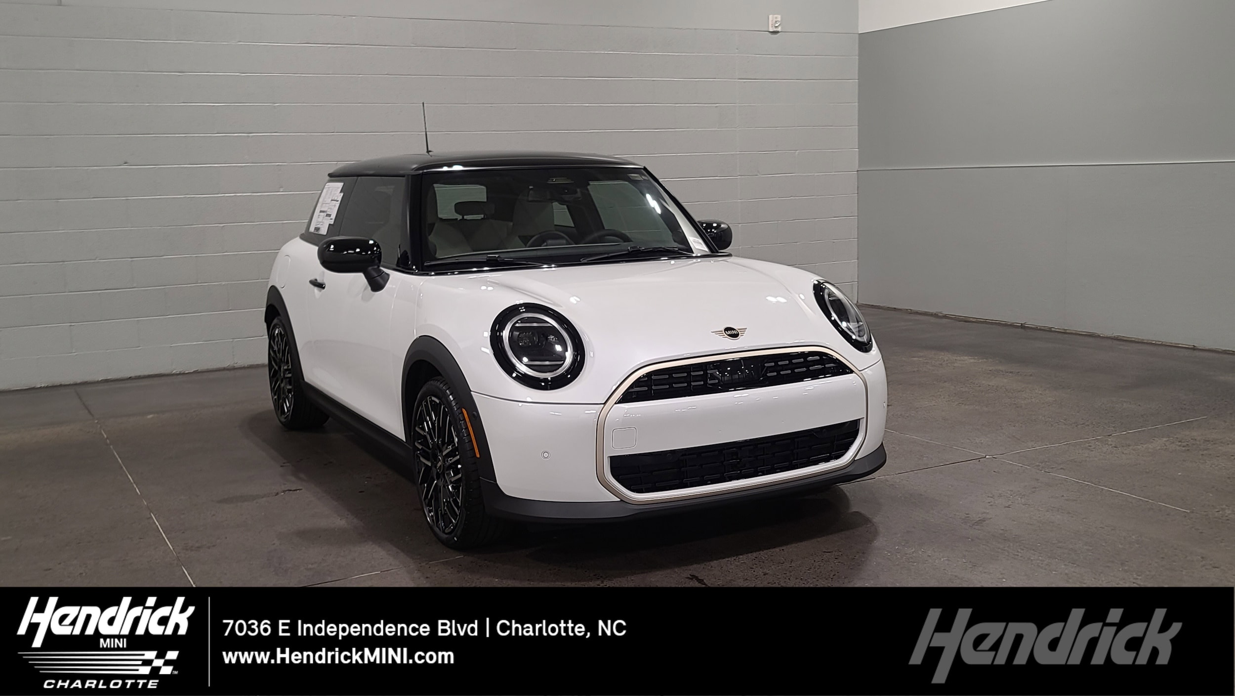 2026 MINI Hardtop 2 Door's photo