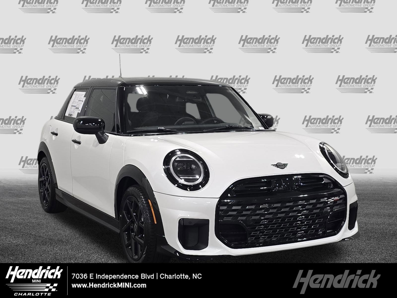 2026 MINI Hardtop 4 Door S's photo