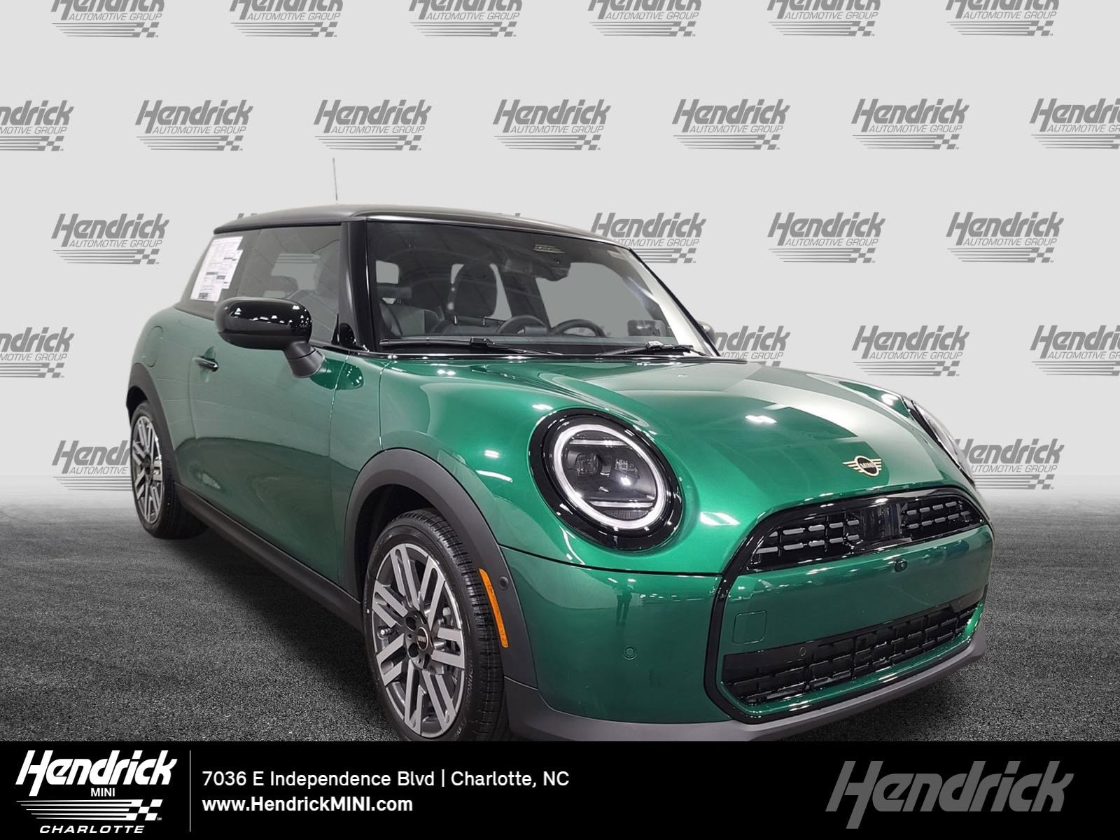 2026 MINI Hardtop 2 Door's photo