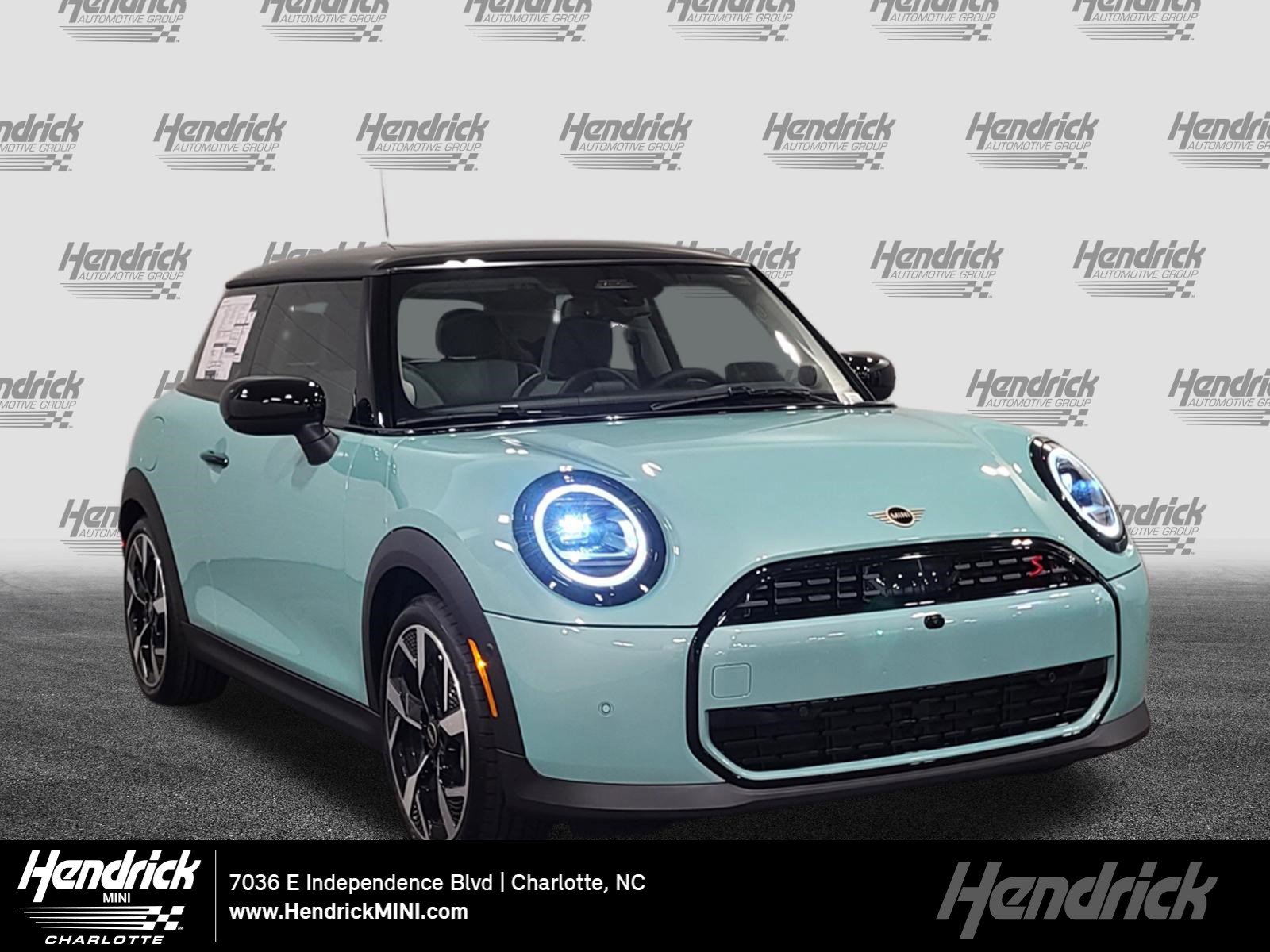 2026 MINI Hardtop Cooper S's photo