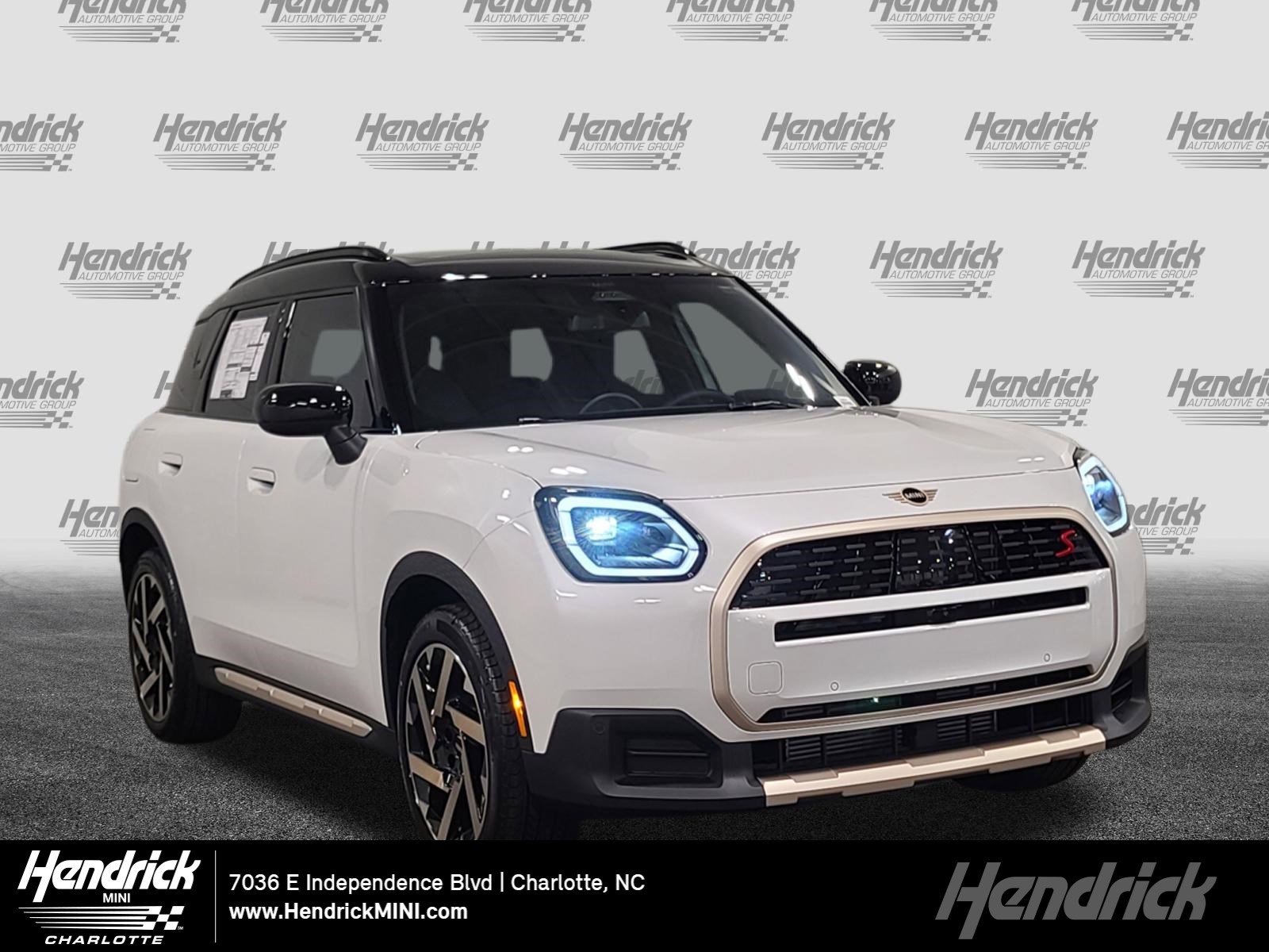 2027 MINI Countryman's photo