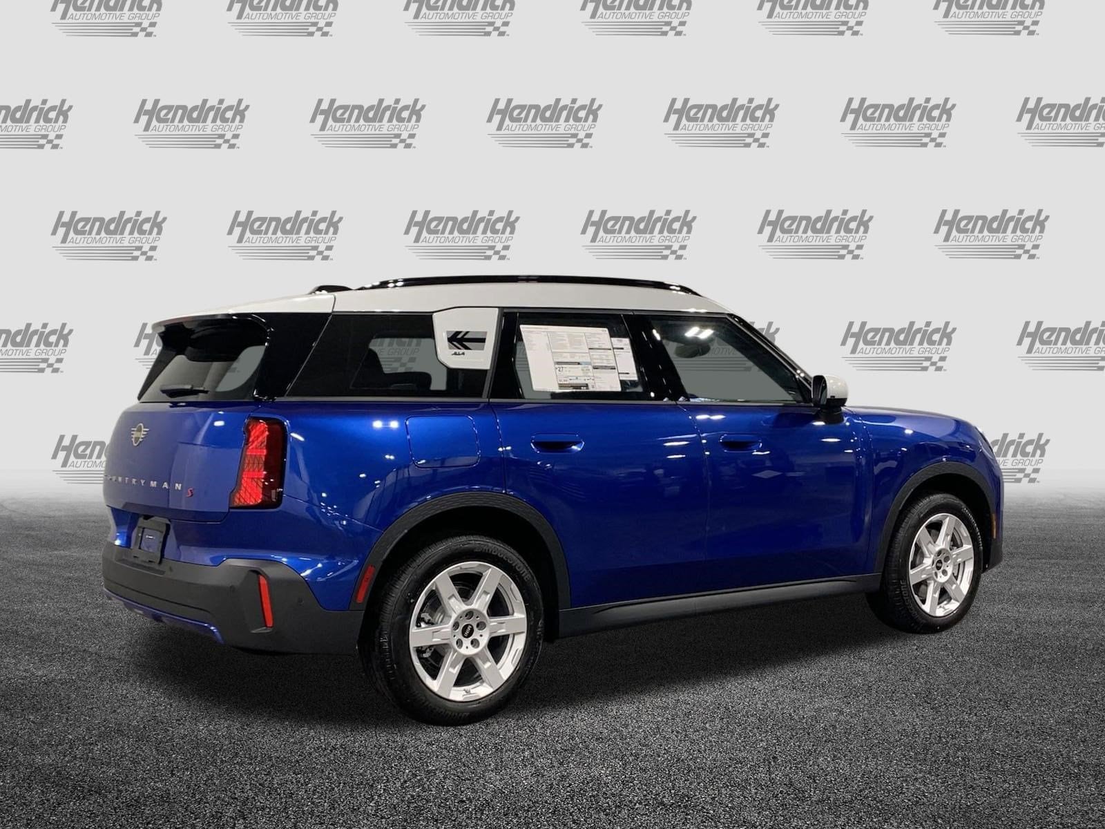 2025 MINI Countryman S photo 6