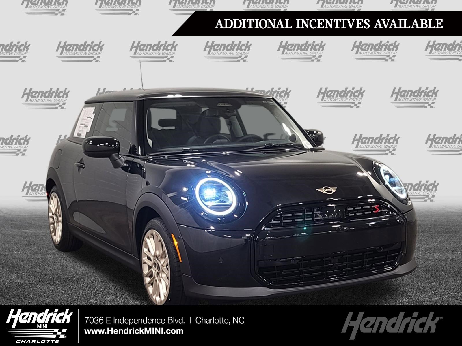 2026 MINI Hardtop Cooper S's photo