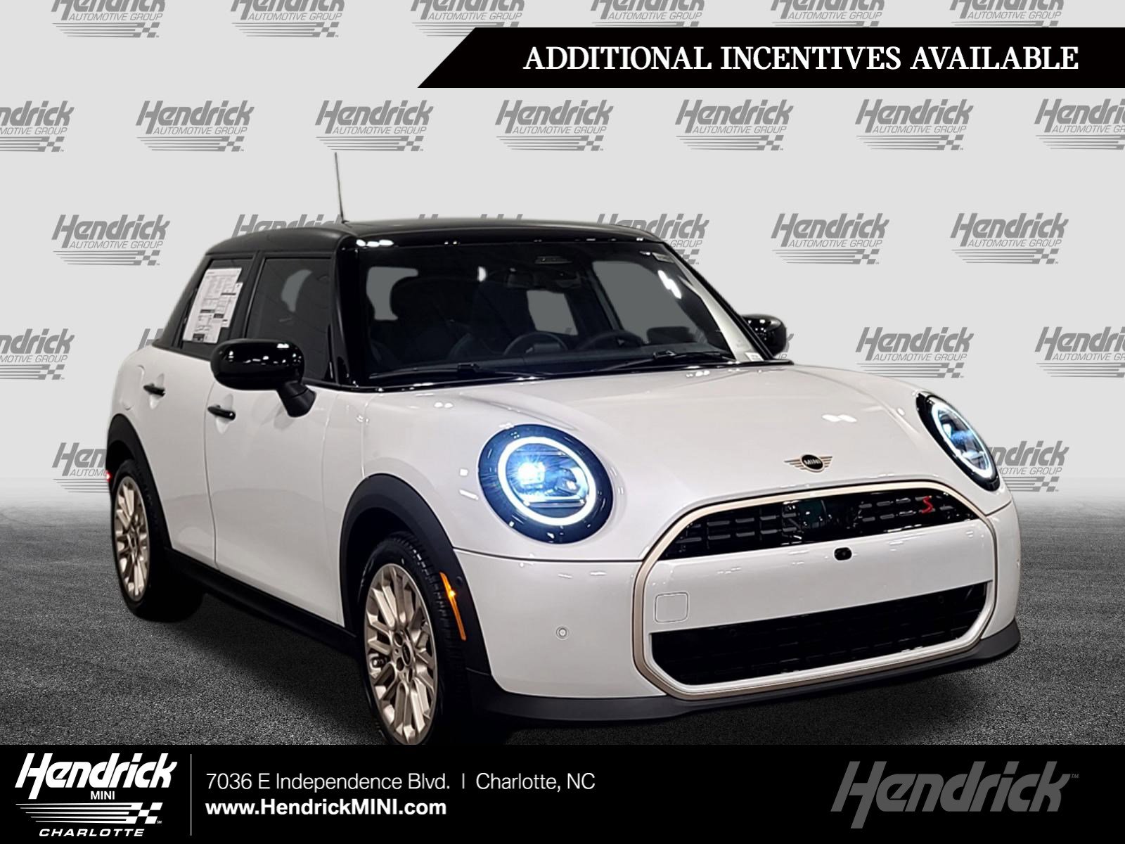 2026 MINI Hardtop Cooper S's photo