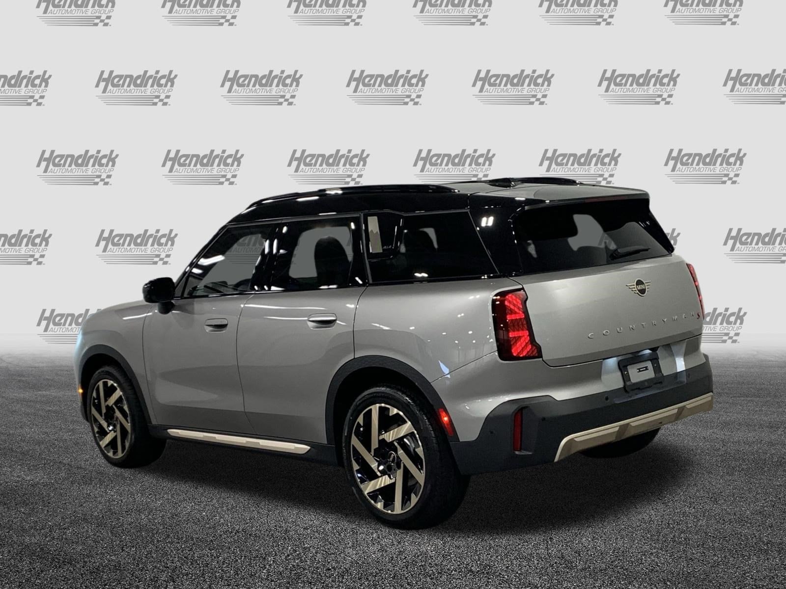 2025 MINI Countryman S photo 4