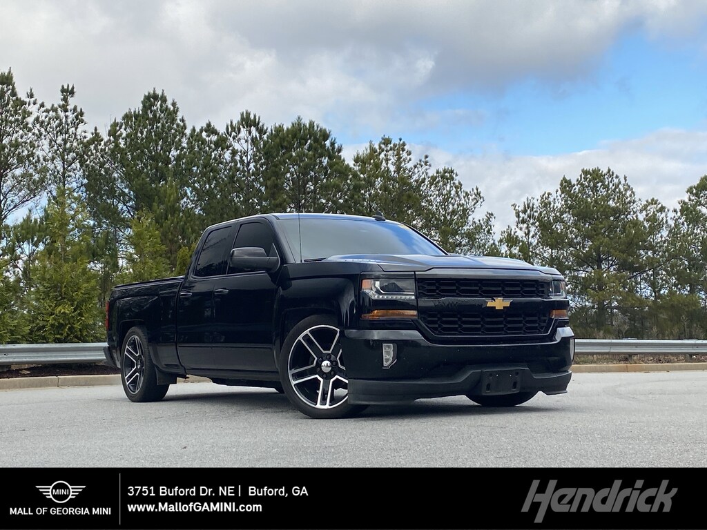 Used 2017 Chevrolet Silverado 1500 LT Pickup