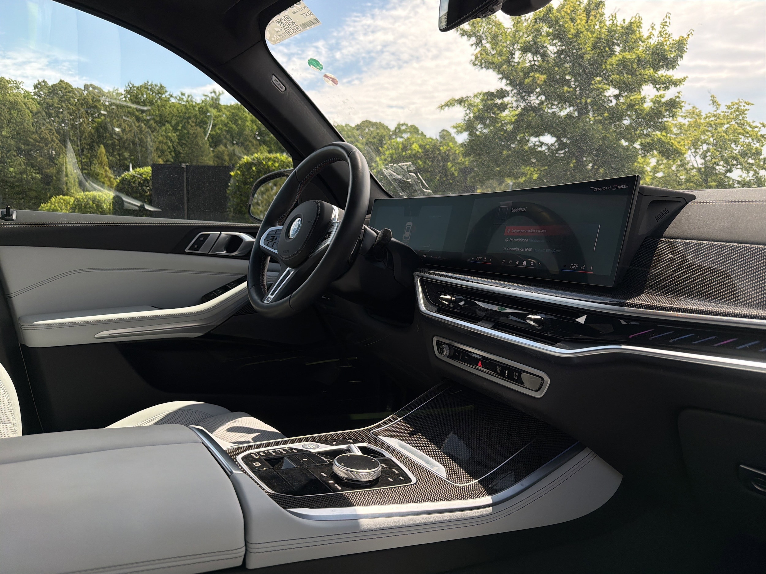 2026 BMW X5 M60i photo 5