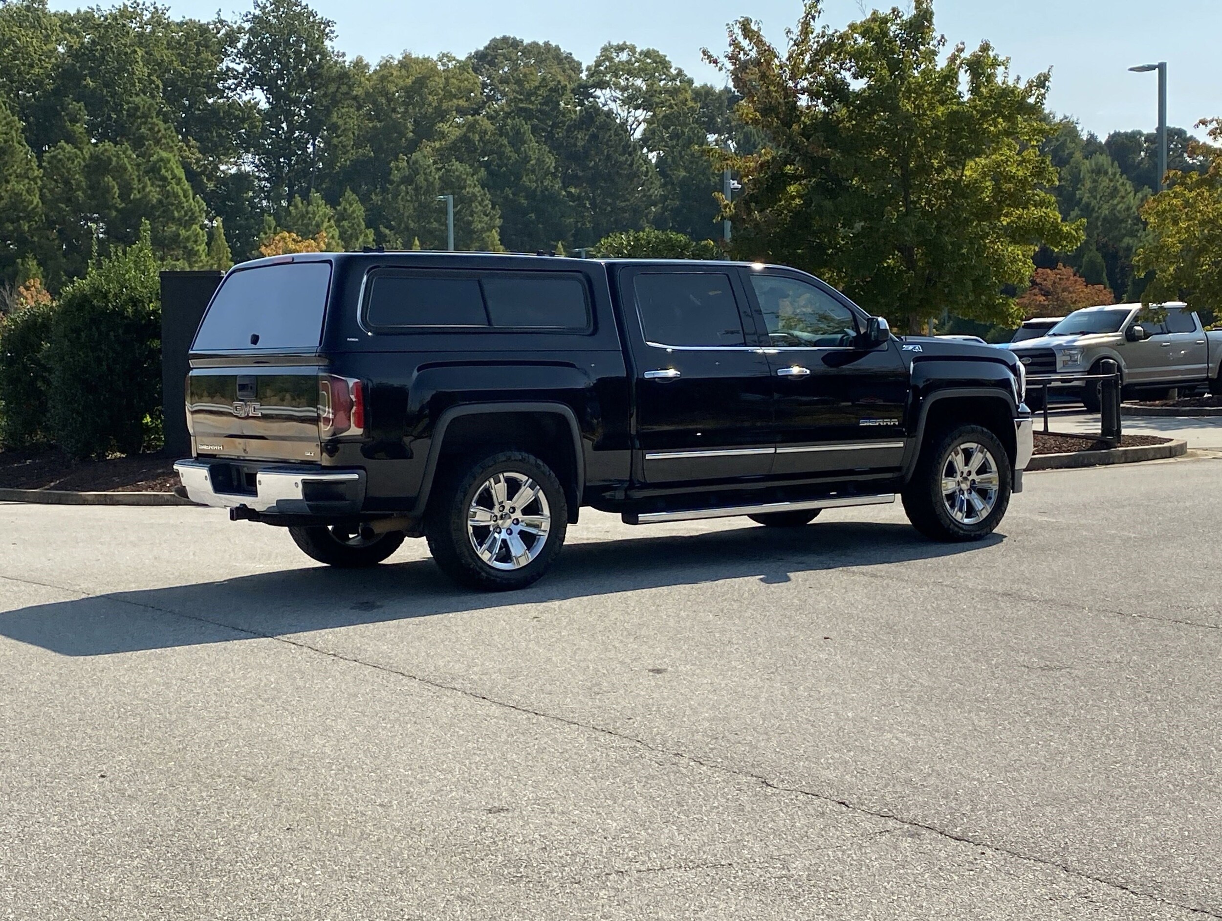2017 Gmc Sierra SLT photo 3