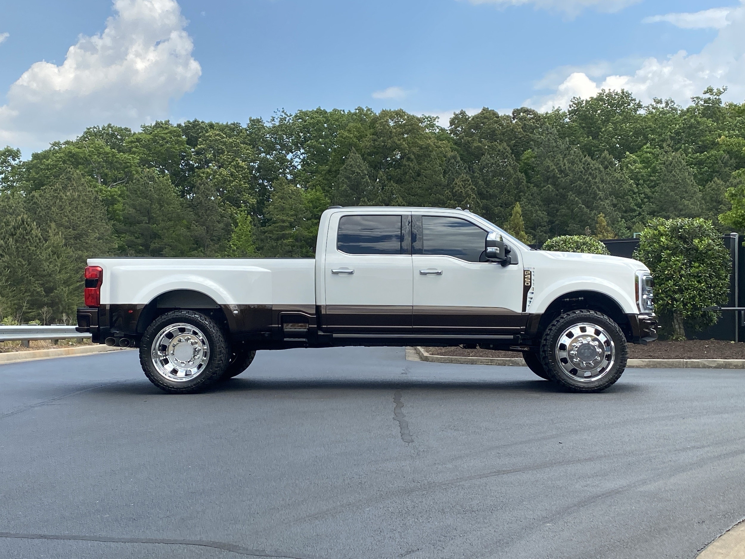 Ford Super Duty F-450 DRW King Ranch