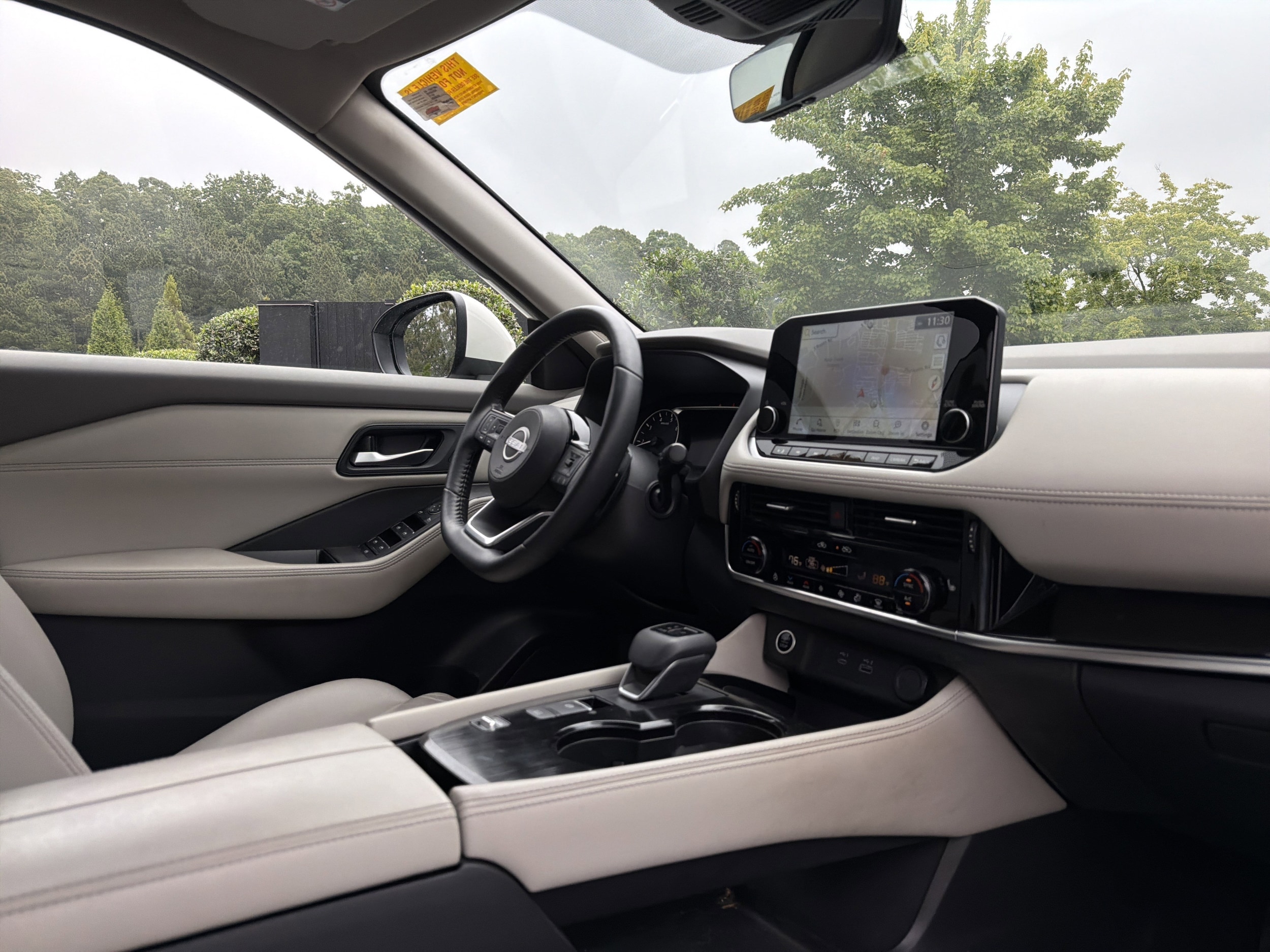 2023 Nissan Rogue SL photo 5