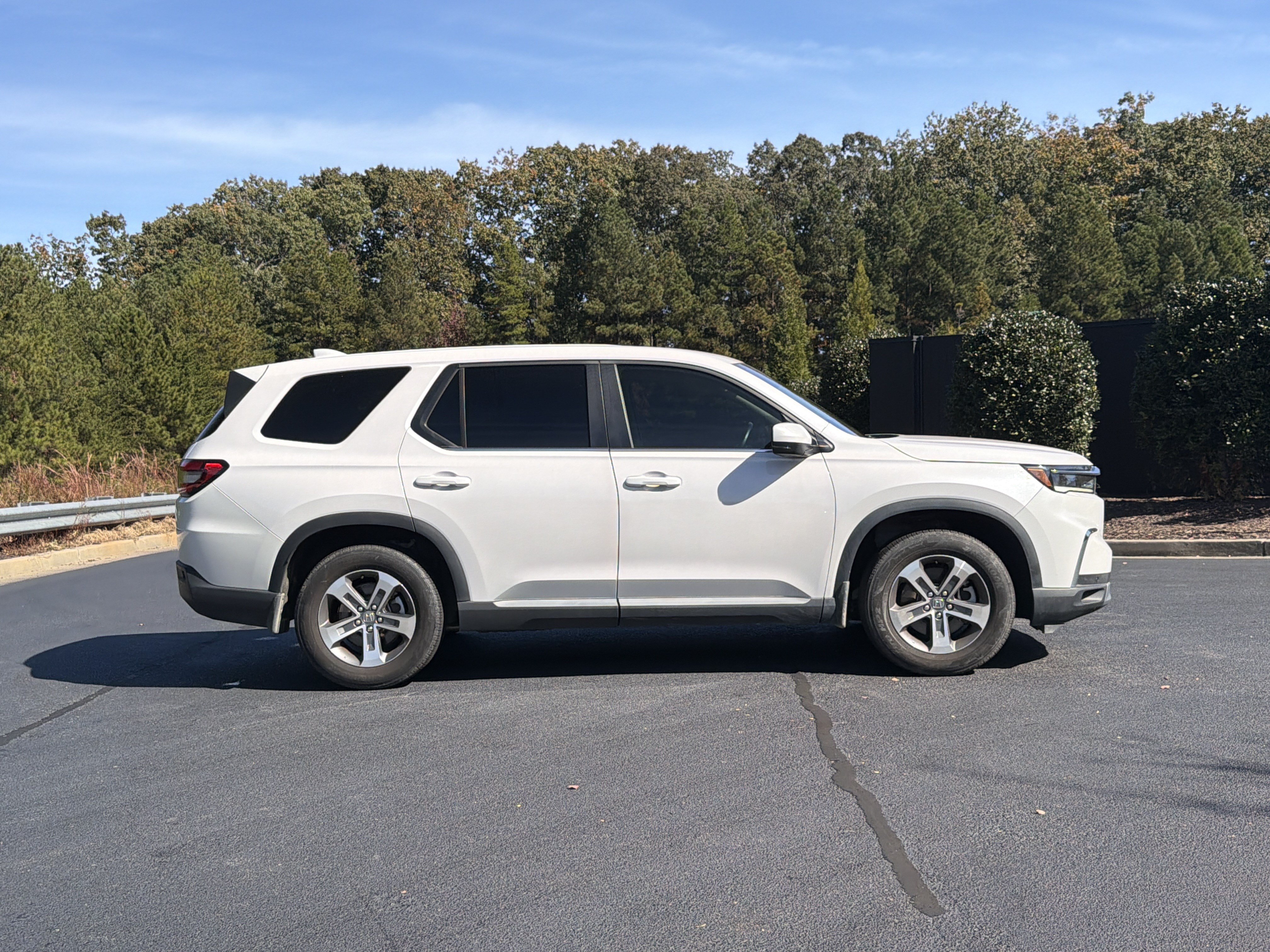 Used 2025 Honda Pilot EX-L SUV