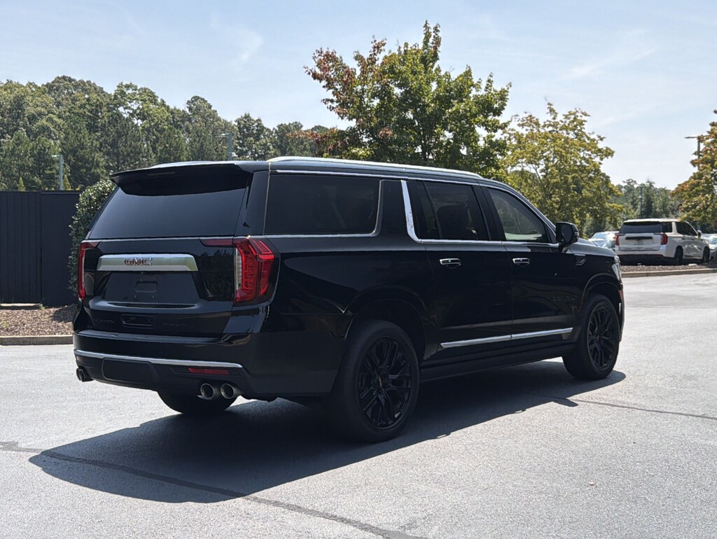 Used 2022 GMC Yukon XL Denali SUV