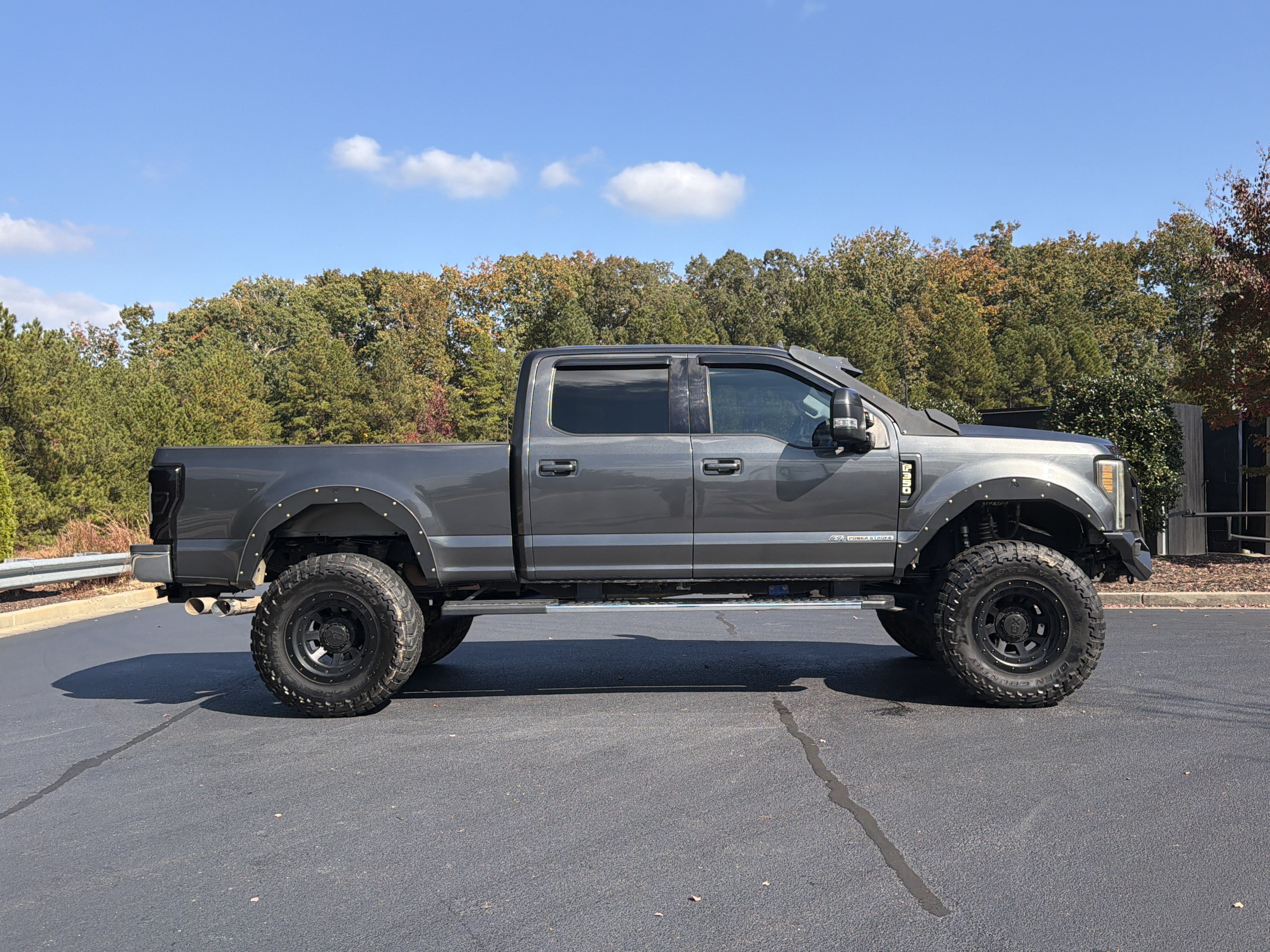 Used 2019 Ford Super Duty F-350 SRW LARIAT Pickup