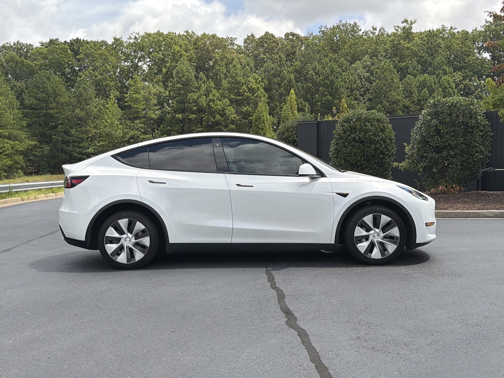 Used 2023 Tesla Model Y EV SUV