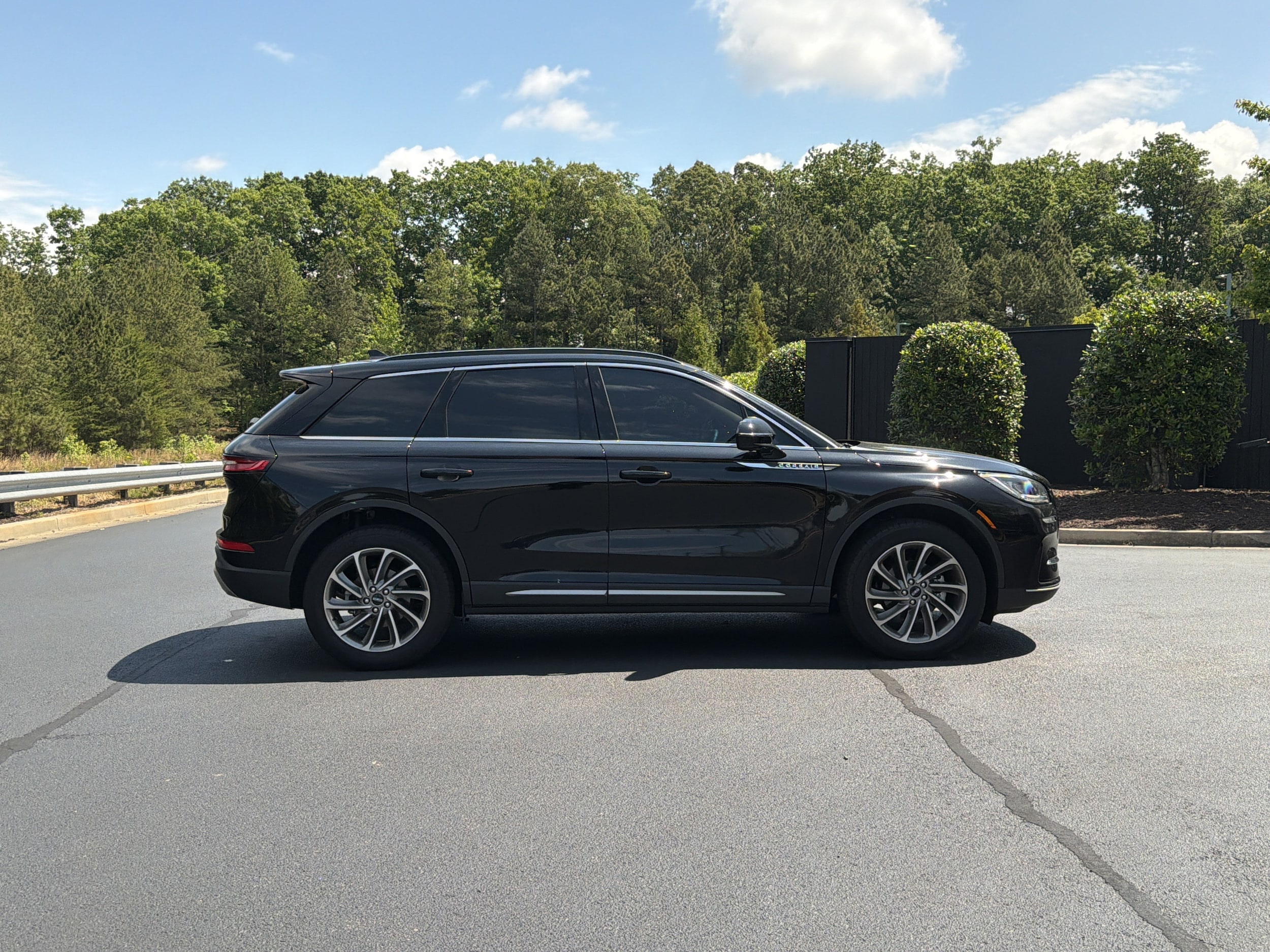 2025 Lincoln Corsair Premiere photo 4