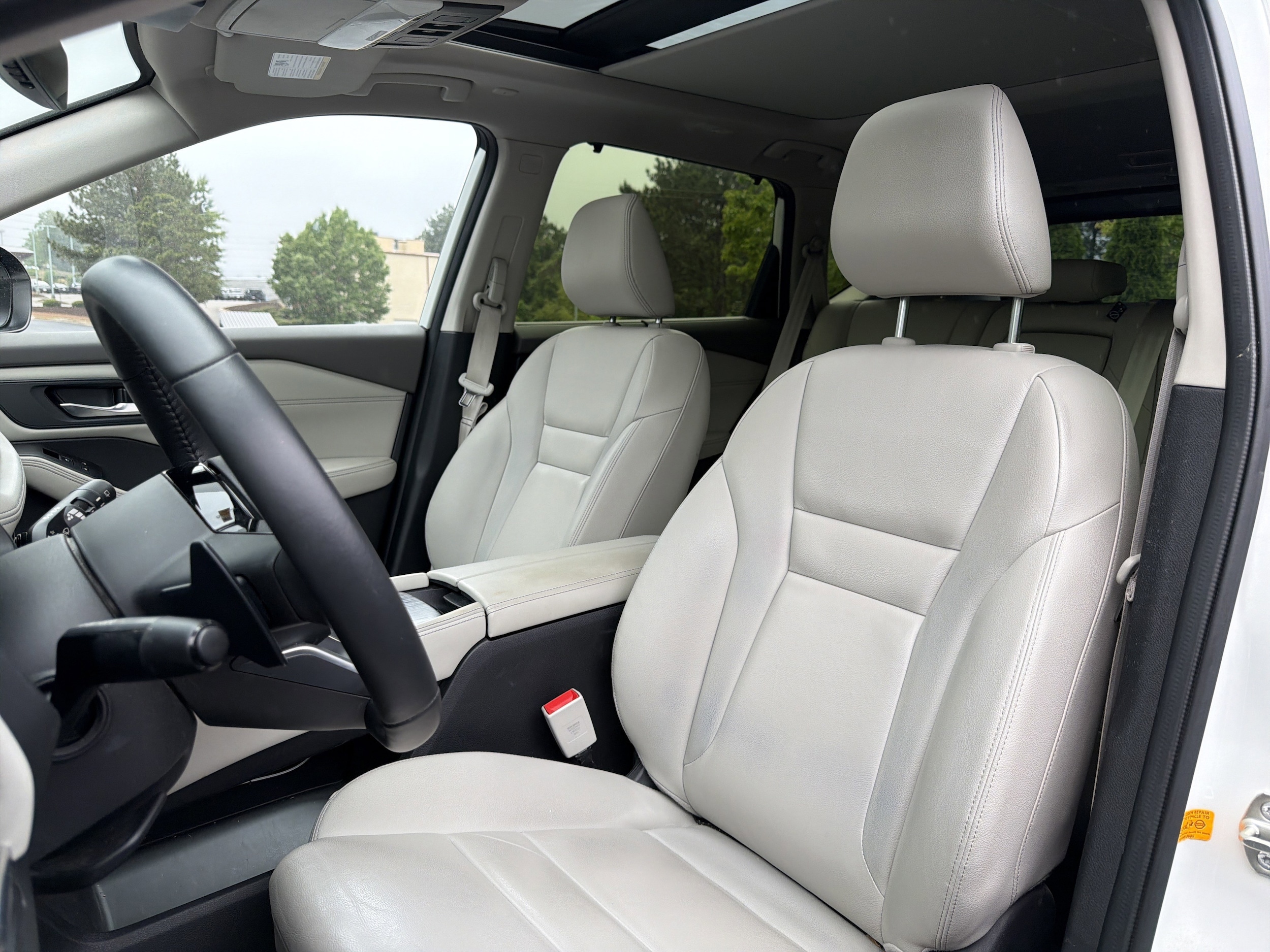 2023 Nissan Rogue SL photo 6