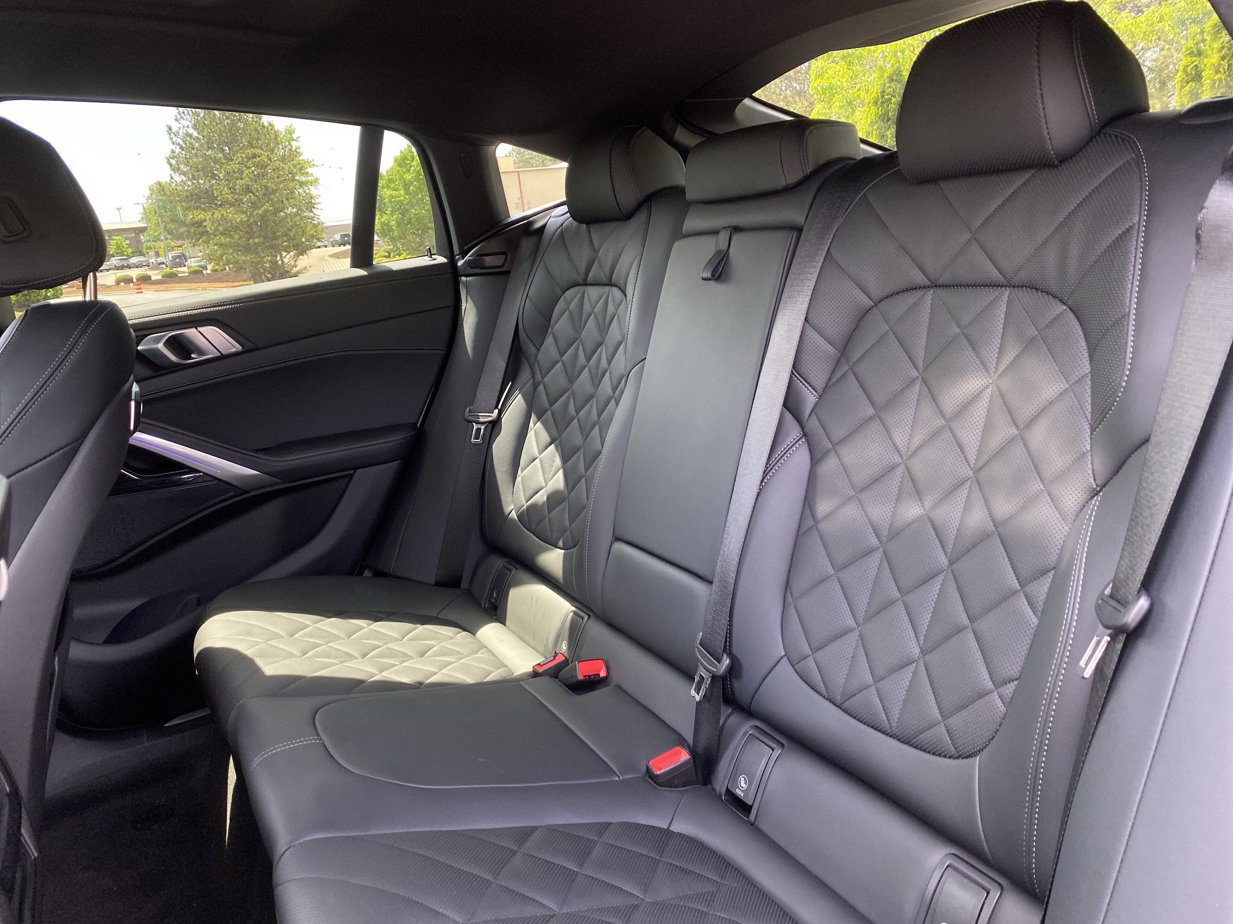 2024 BMW X6 xDrive40i photo 3