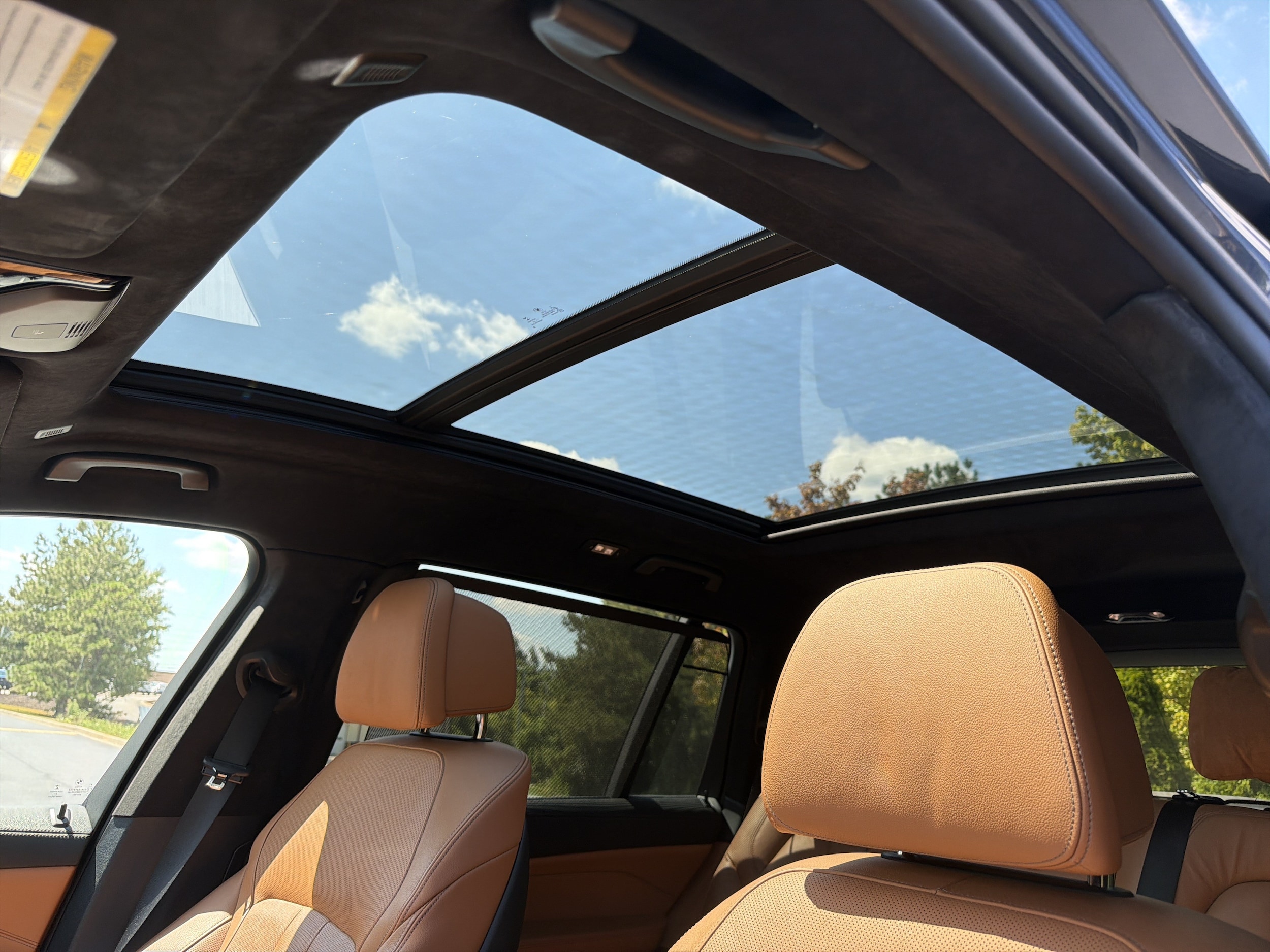 2022 BMW X7 M50i