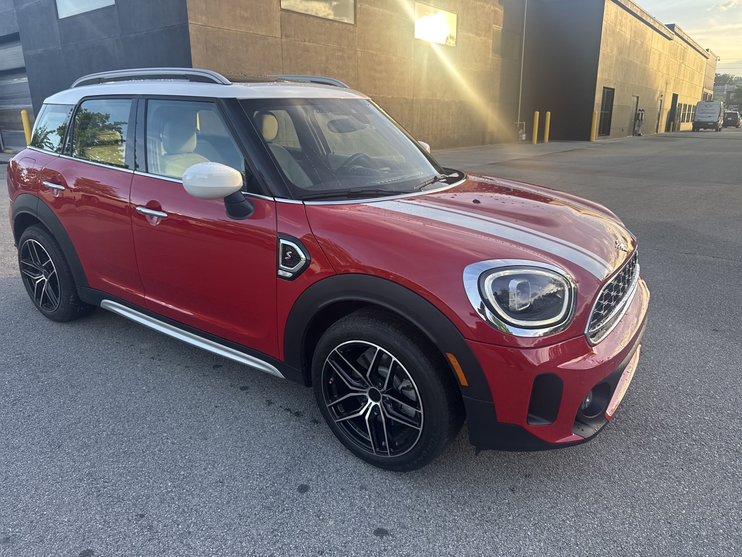2024 MINI Countryman Cooper S photo 2