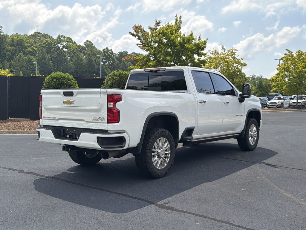 Used 2022 Chevrolet Silverado 3500HD High Country Pickup