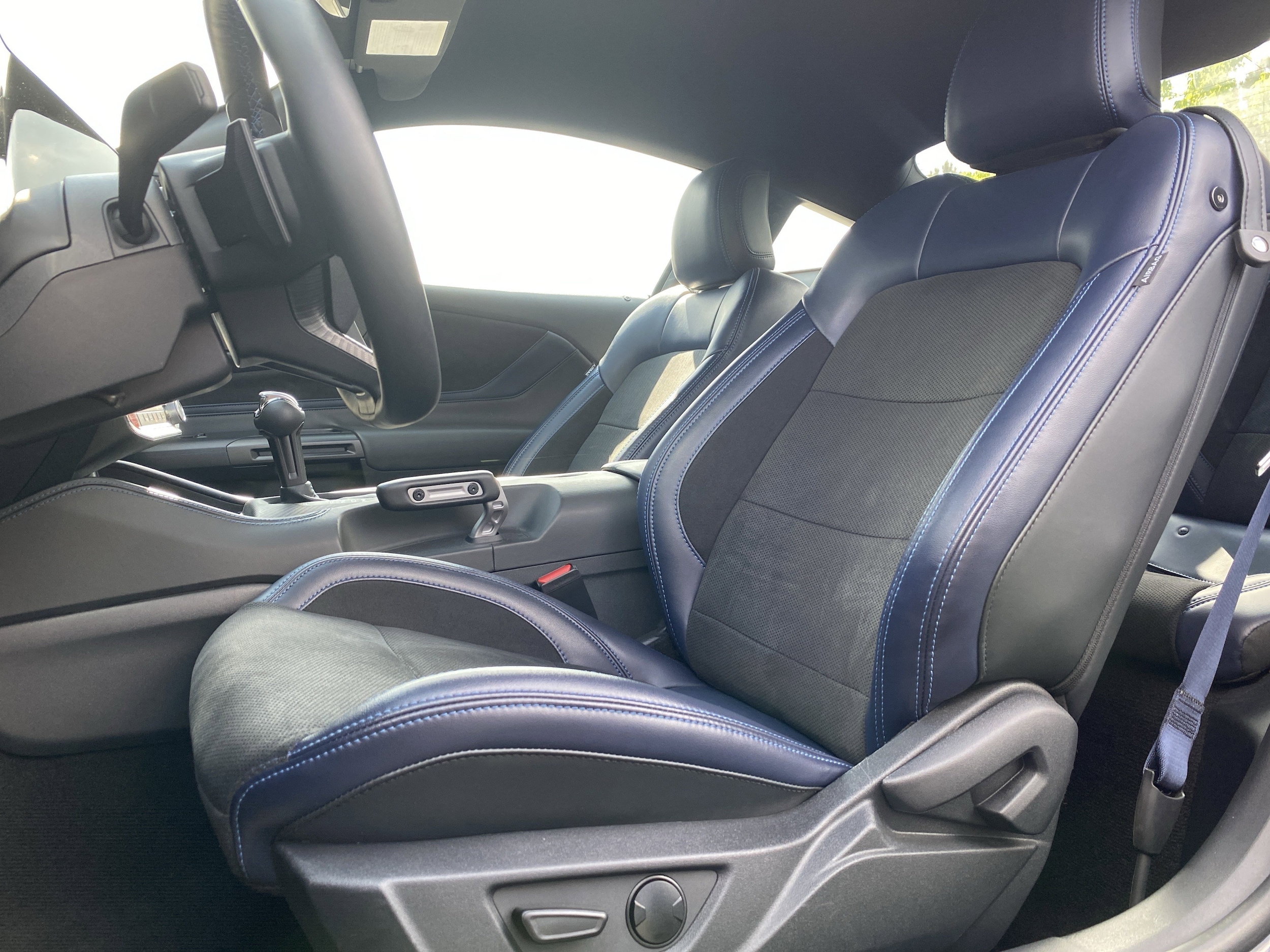 2025 Ford Mustang Dark Horse photo 5