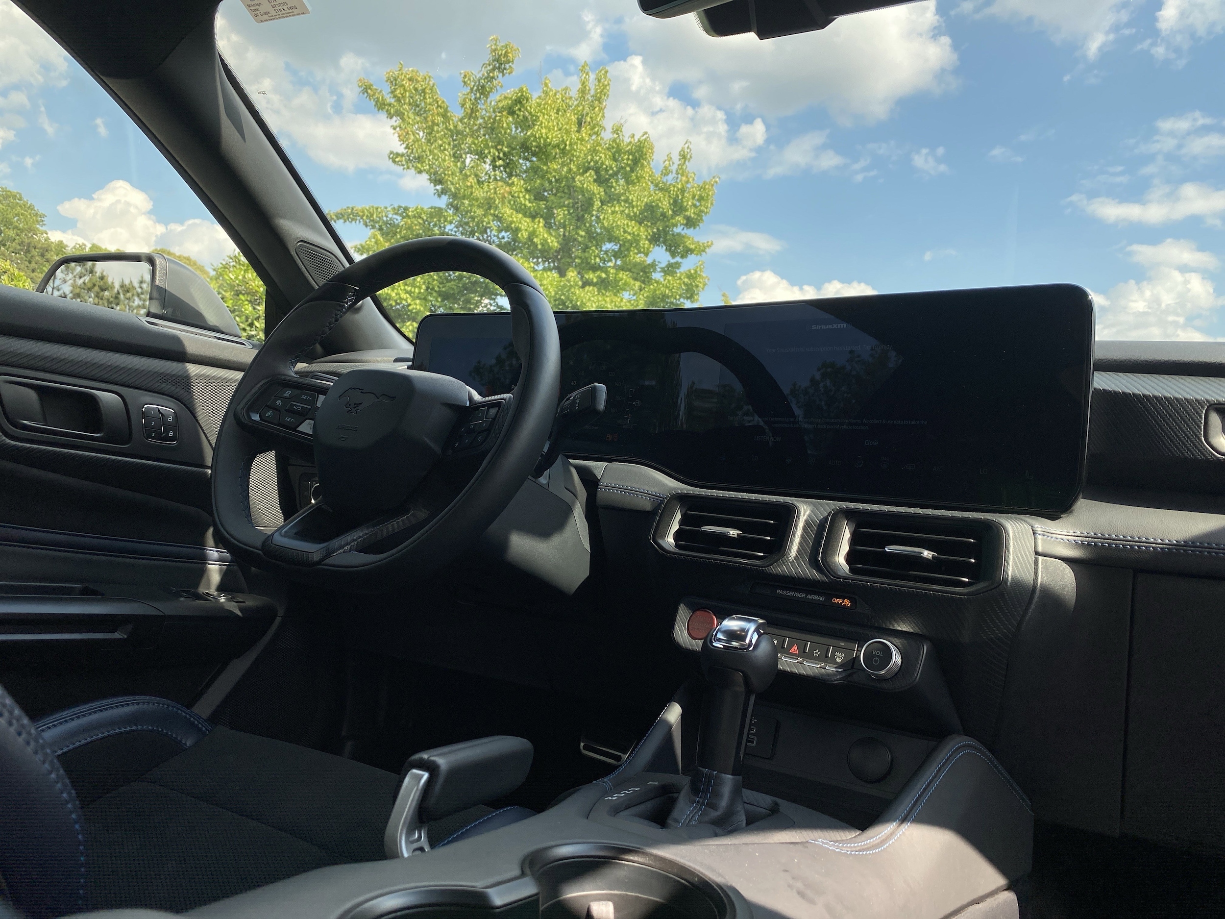 2025 Ford Mustang Dark Horse photo 4