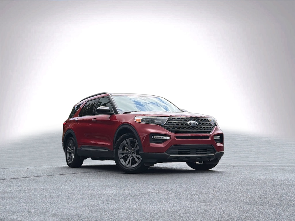 Used 2024 Ford Explorer XLT SUV