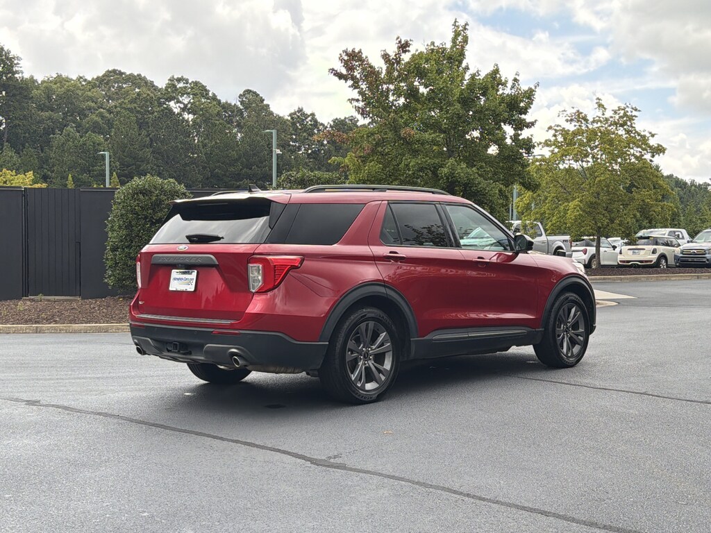 Used 2024 Ford Explorer XLT SUV