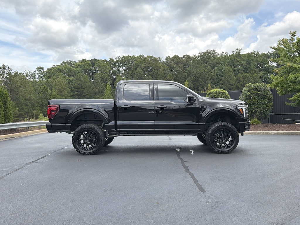 Used 2025 Ford F-150 LARIAT Pickup