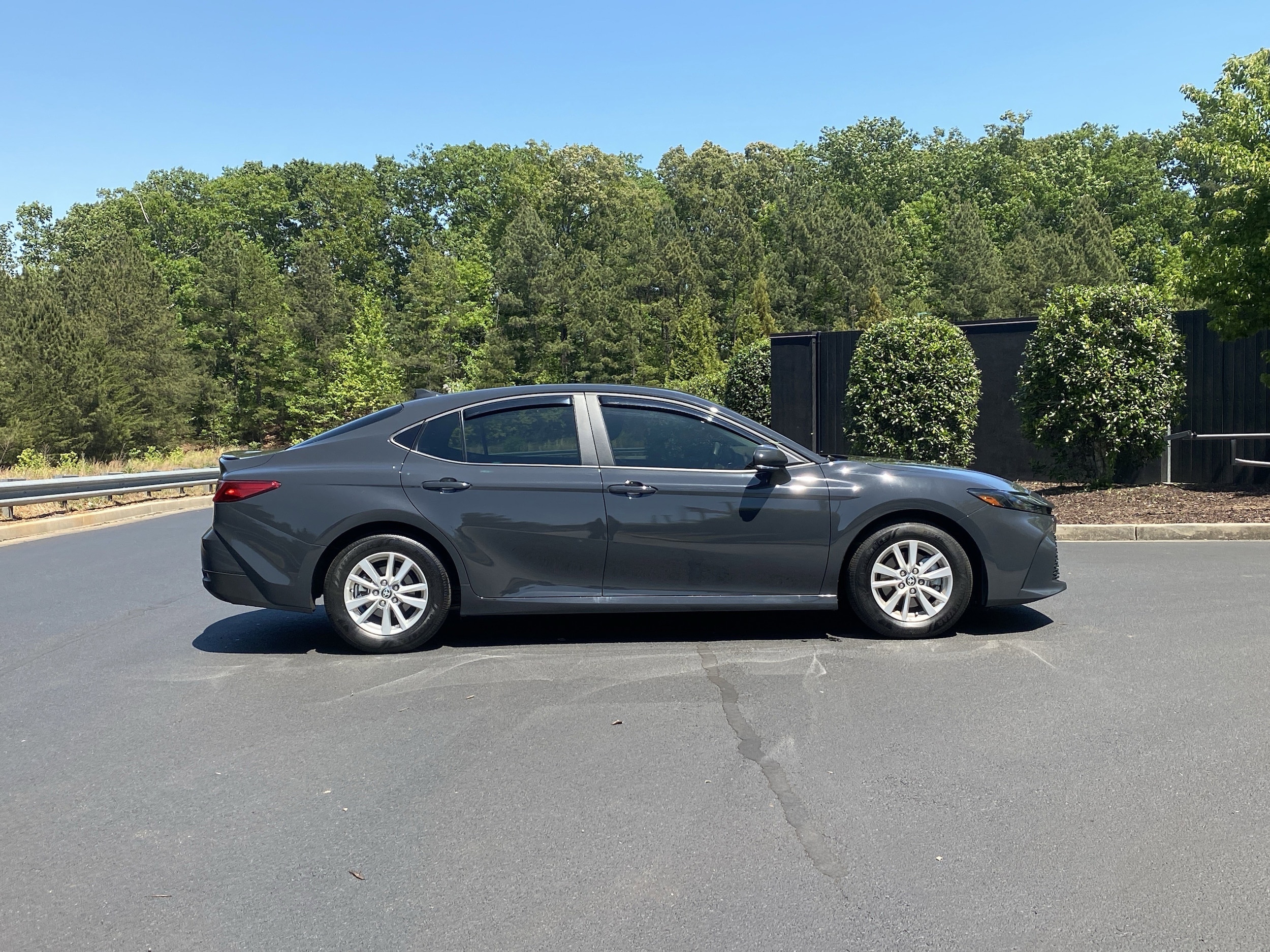 2025 Toyota Camry LE photo 4