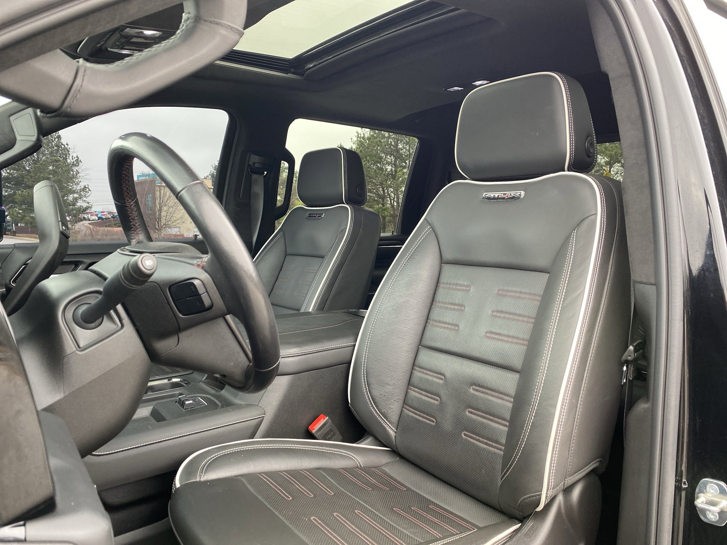 2024 GMC Sierra 2500HD AT4X photo 5