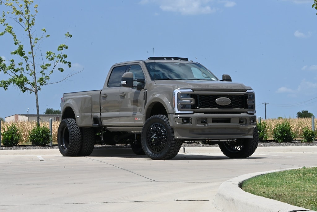 Used 2026 Ford Super Duty F-450 DRW Platinum Pickup