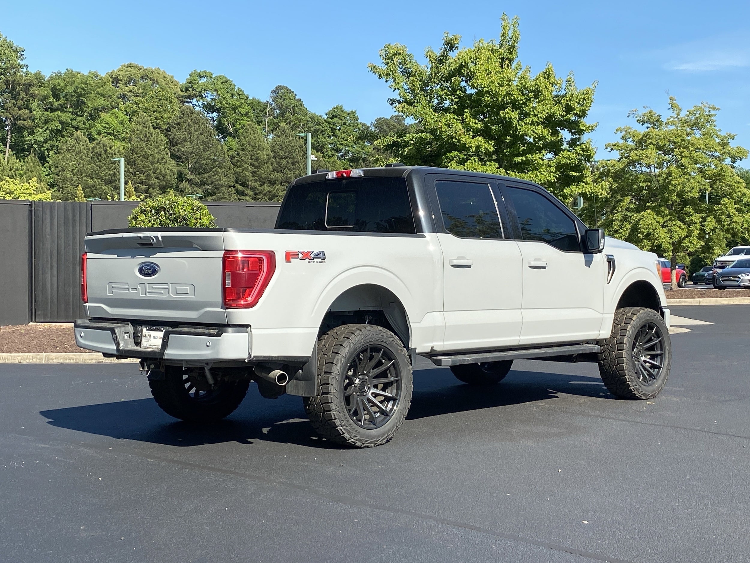 2023 Ford F-150 XLT photo 5