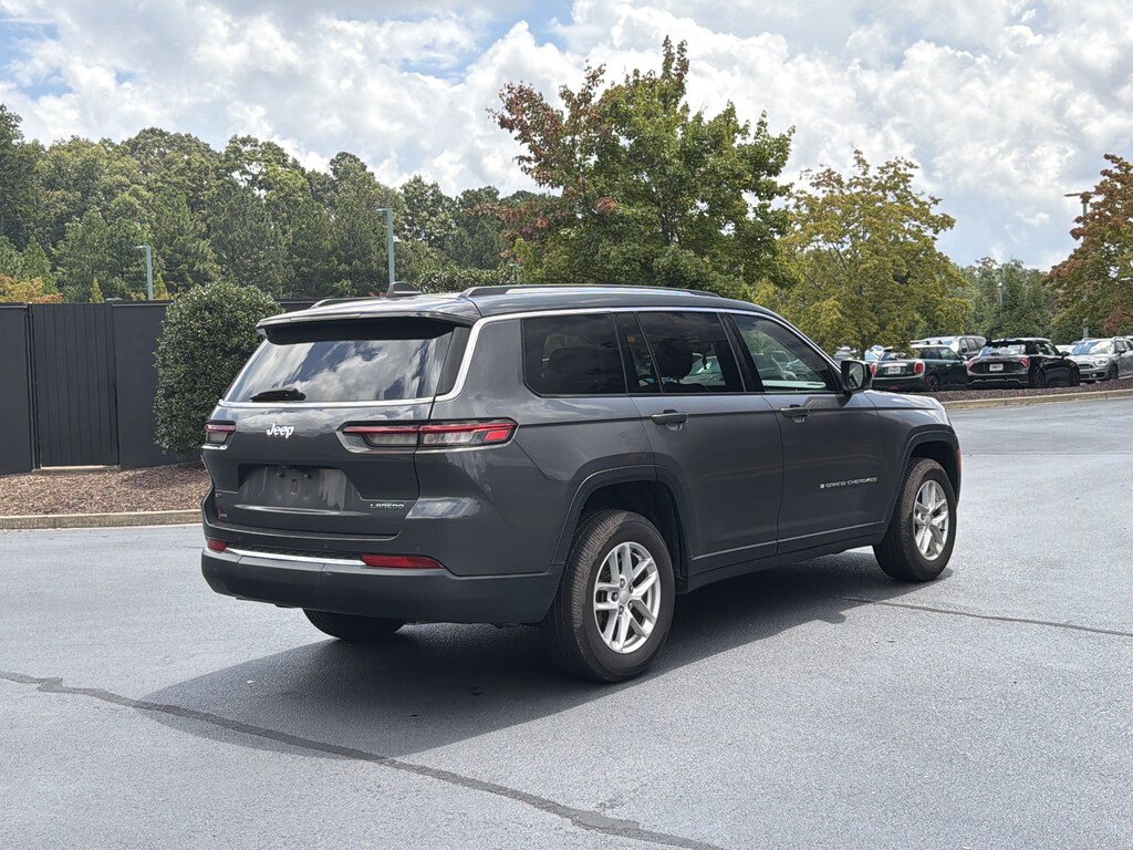 Used 2022 Jeep Grand Cherokee L Laredo SUV
